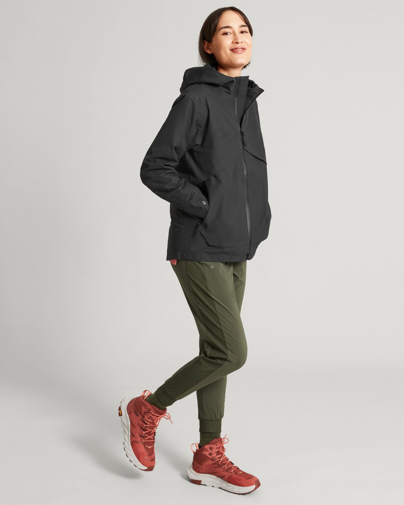 a1312_902_amphi_2l_womens_rain_jacket_b_g_1743630052000
