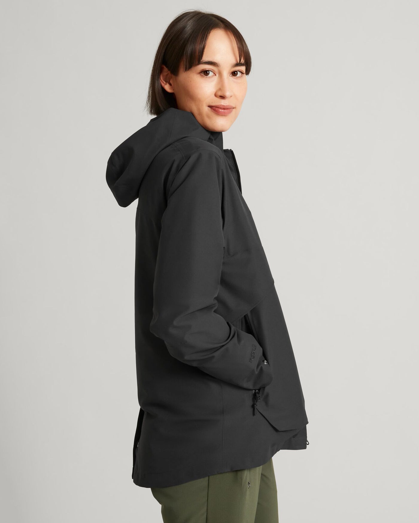a1312_902_amphi_2l_womens_rain_jacket_b_h_1743629997000