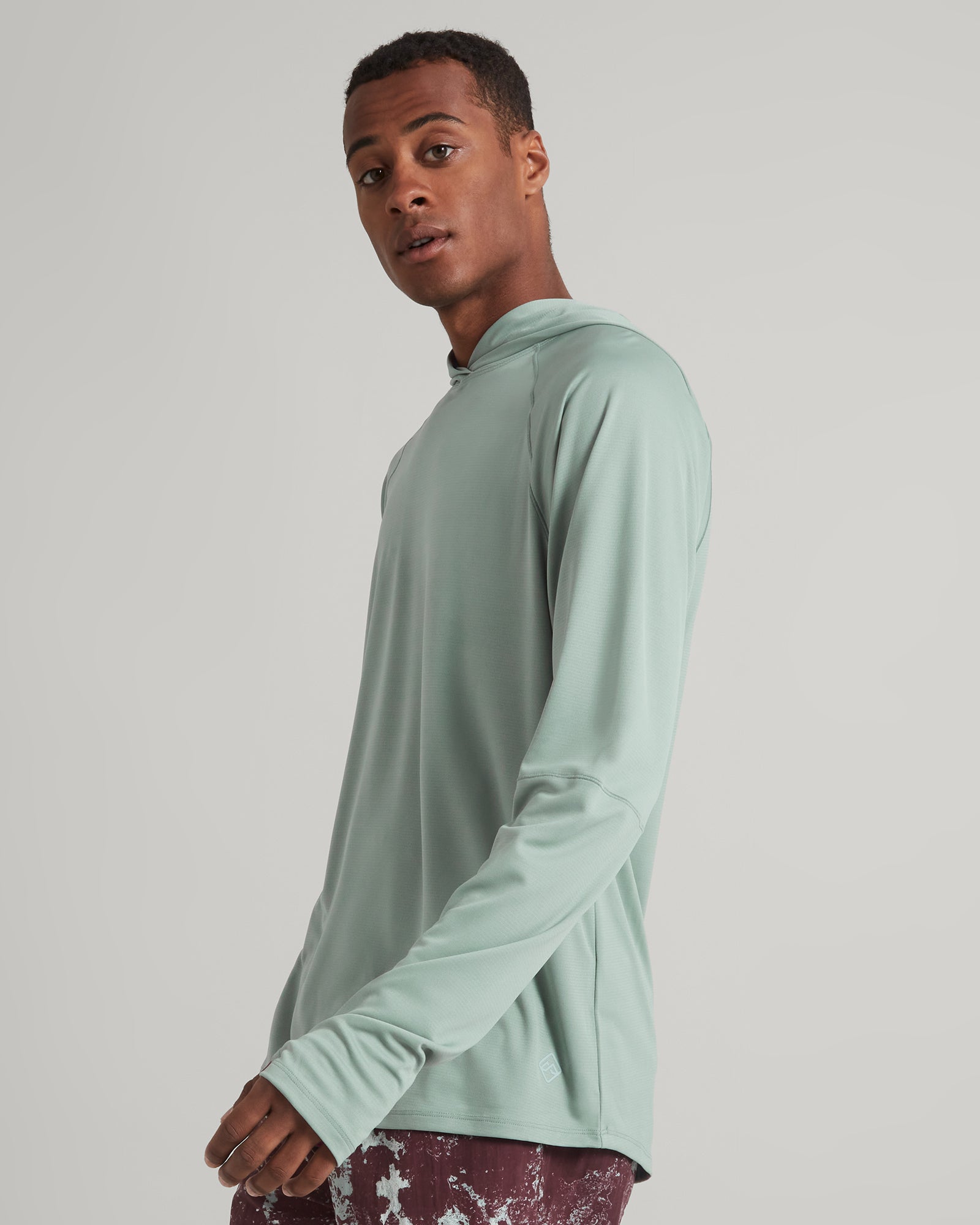Haut à capuche SUN-Stopper pour homme - Vert Eucalyptus