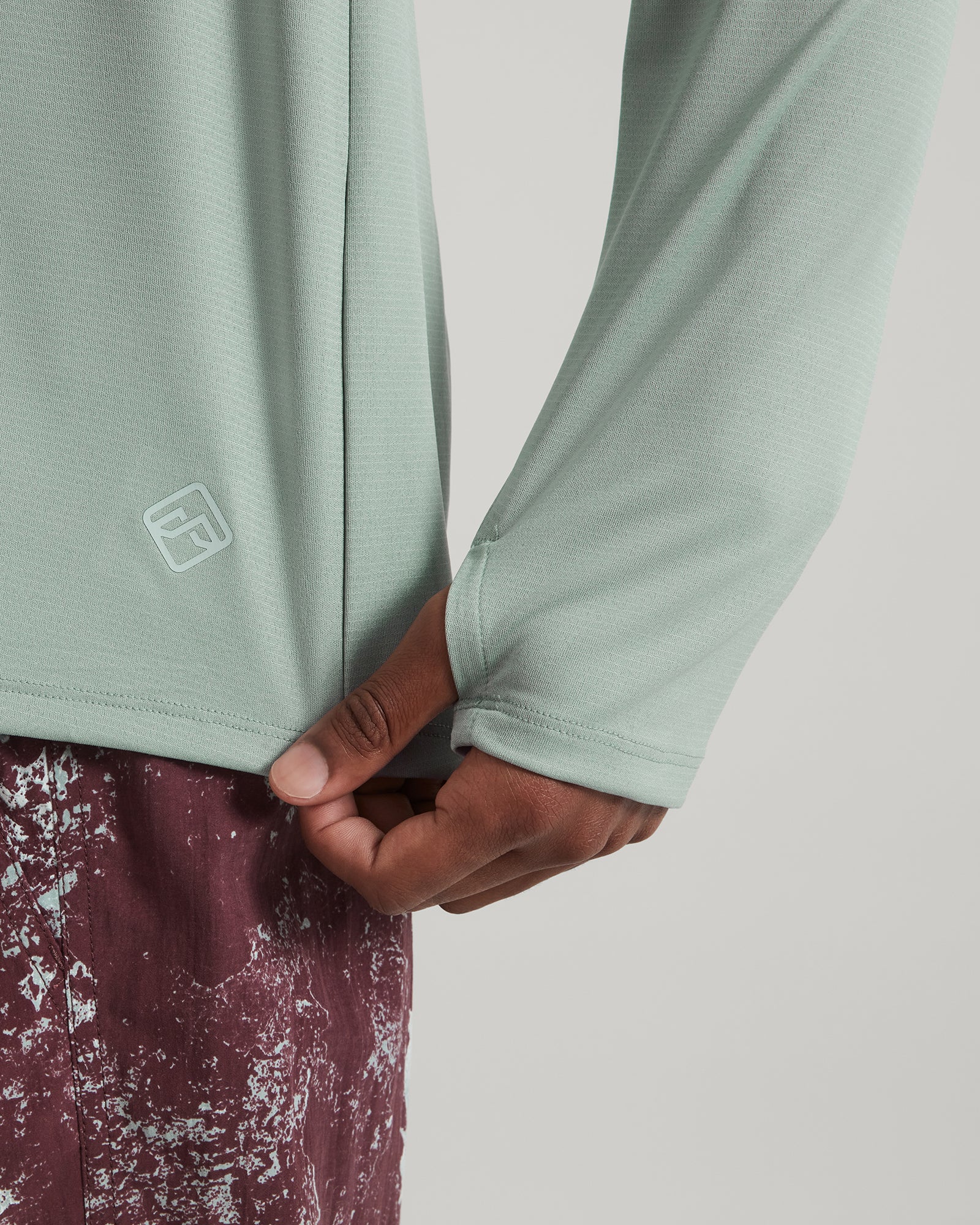 Haut à capuche SUN-Stopper pour homme - Vert Eucalyptus