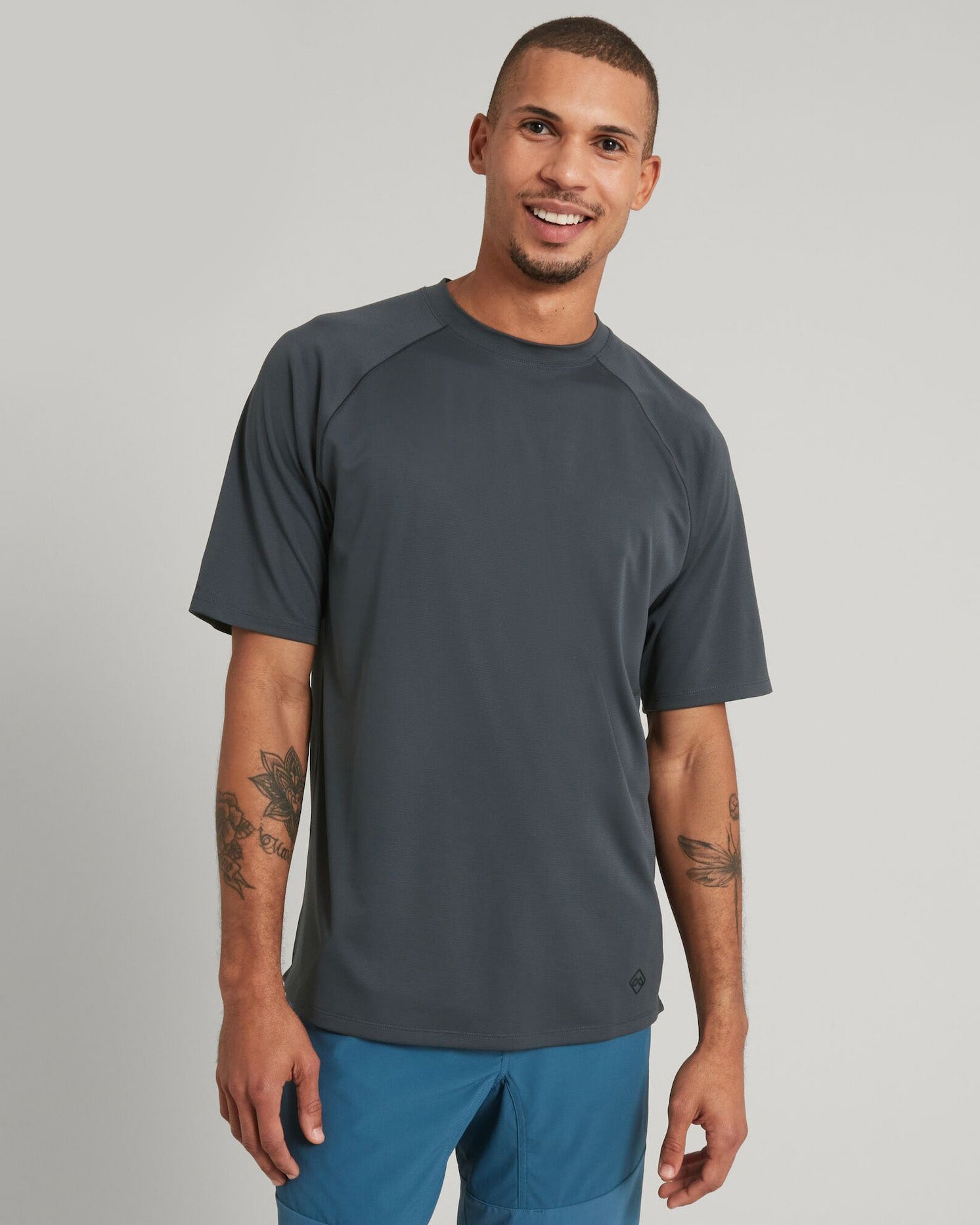 a1432_925_sun_stopper_mens_short_sleeve_g_1743629860000