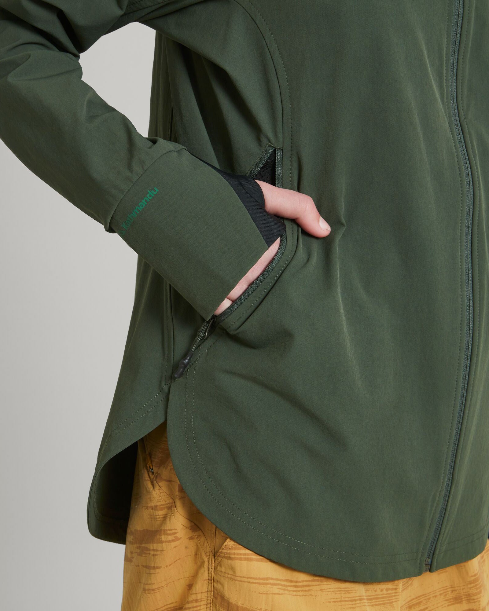 a1455_nu1_ult_hike_womens_hooded_jack_f_1743634401000