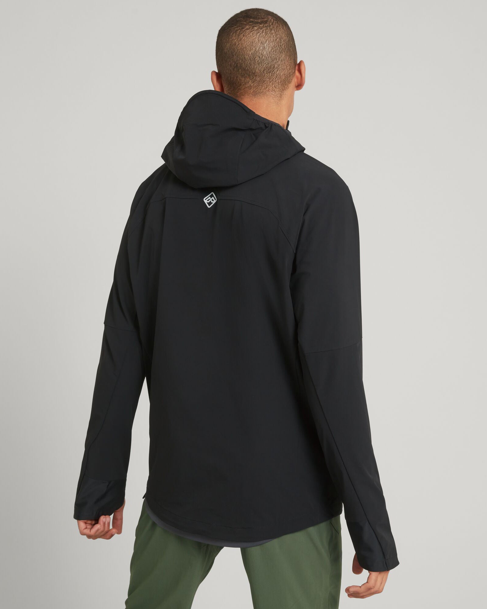 a1456_902_ult_hike_mens_hooded_jack_d_1743630265000
