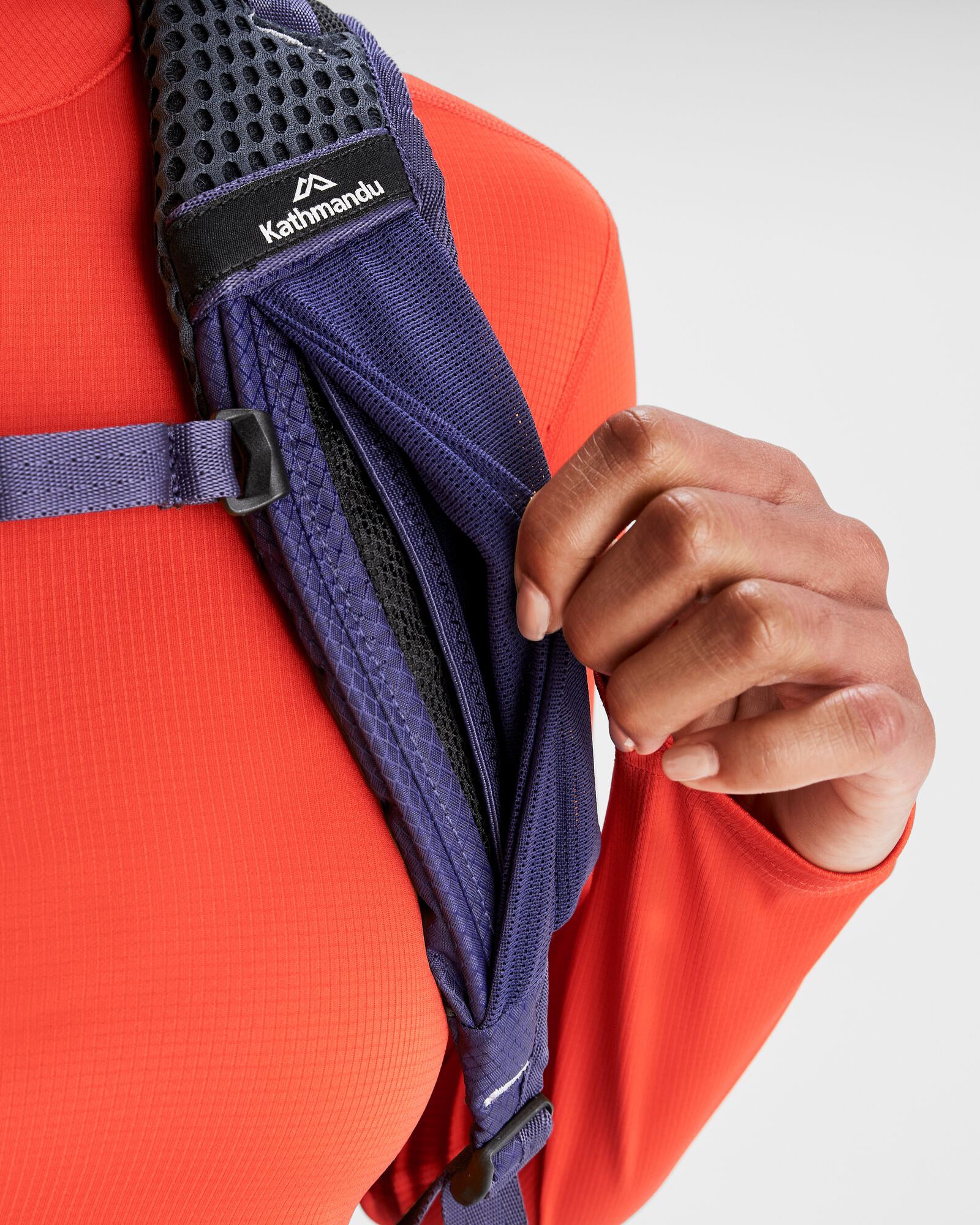 a1470_ofc_valorous_womens_pack_38l_d_1743634418000