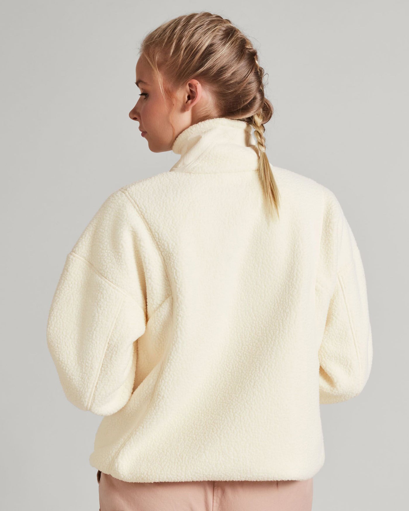 a1539_013_co_z_high_pile_womens_pullover_d_1743629988000