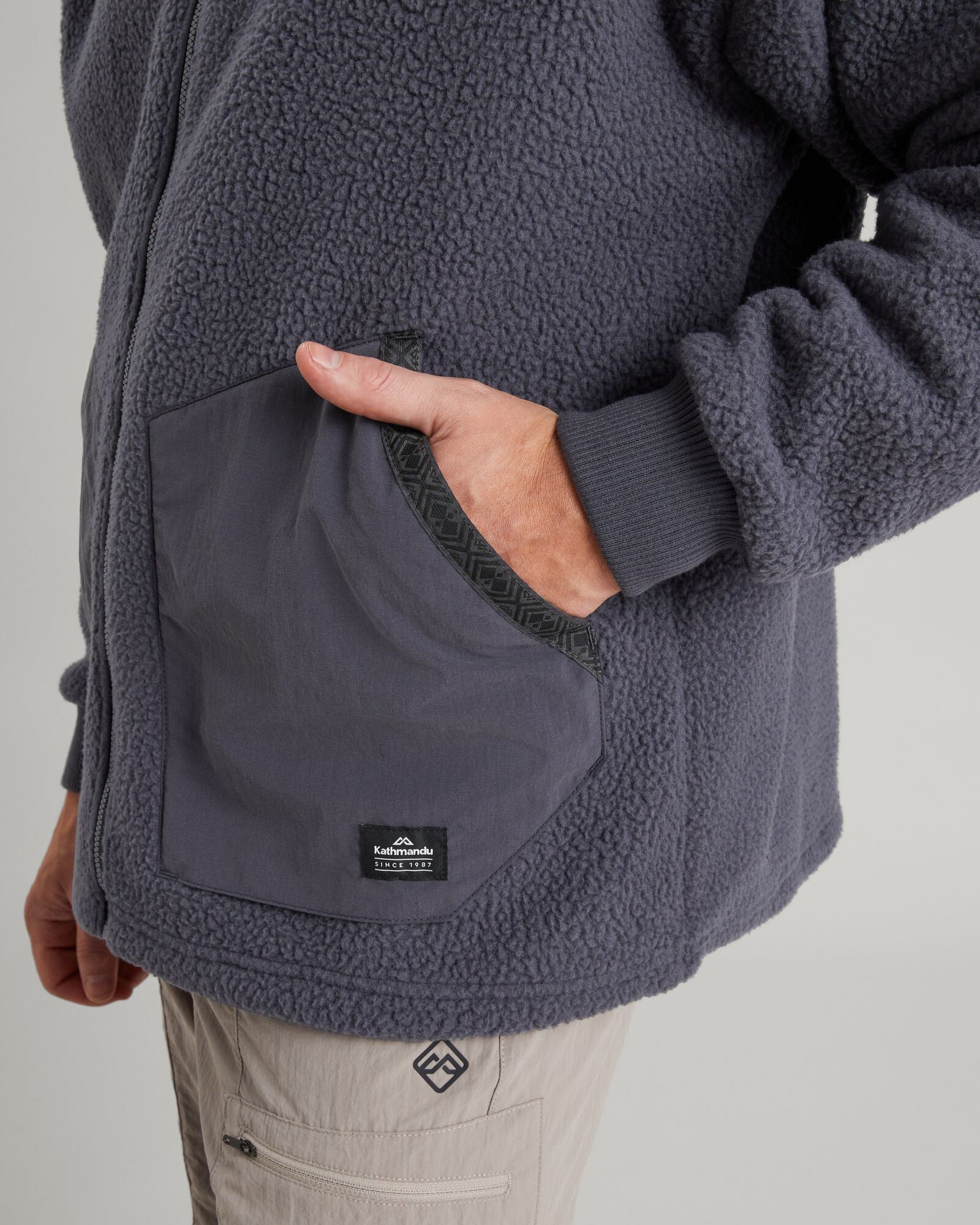 a1542_o4t_coz_high_pile_mens_jacke_f_1743634334000