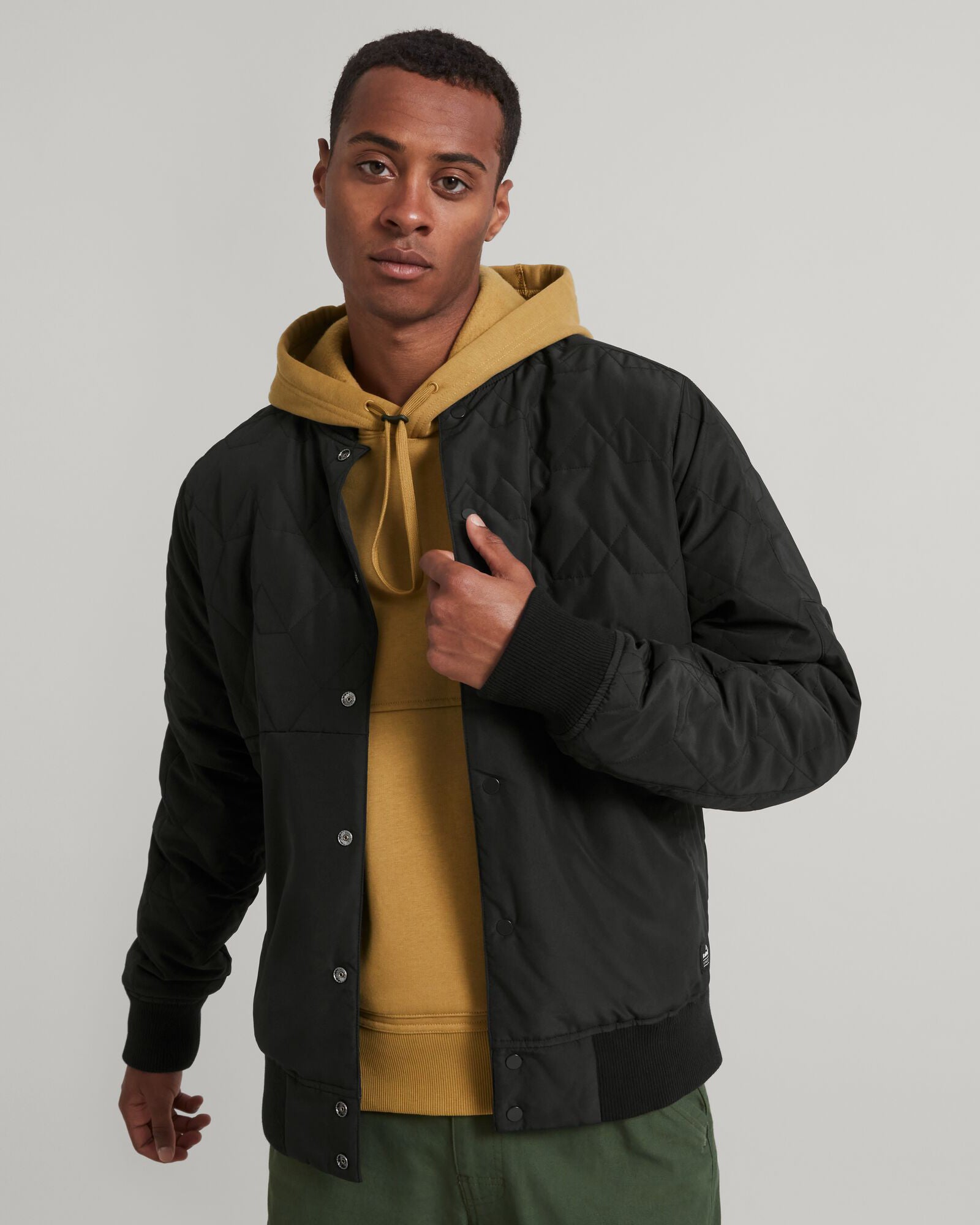 a1584_902_two_ways_mens_reversible_bomb_a_1743630647000