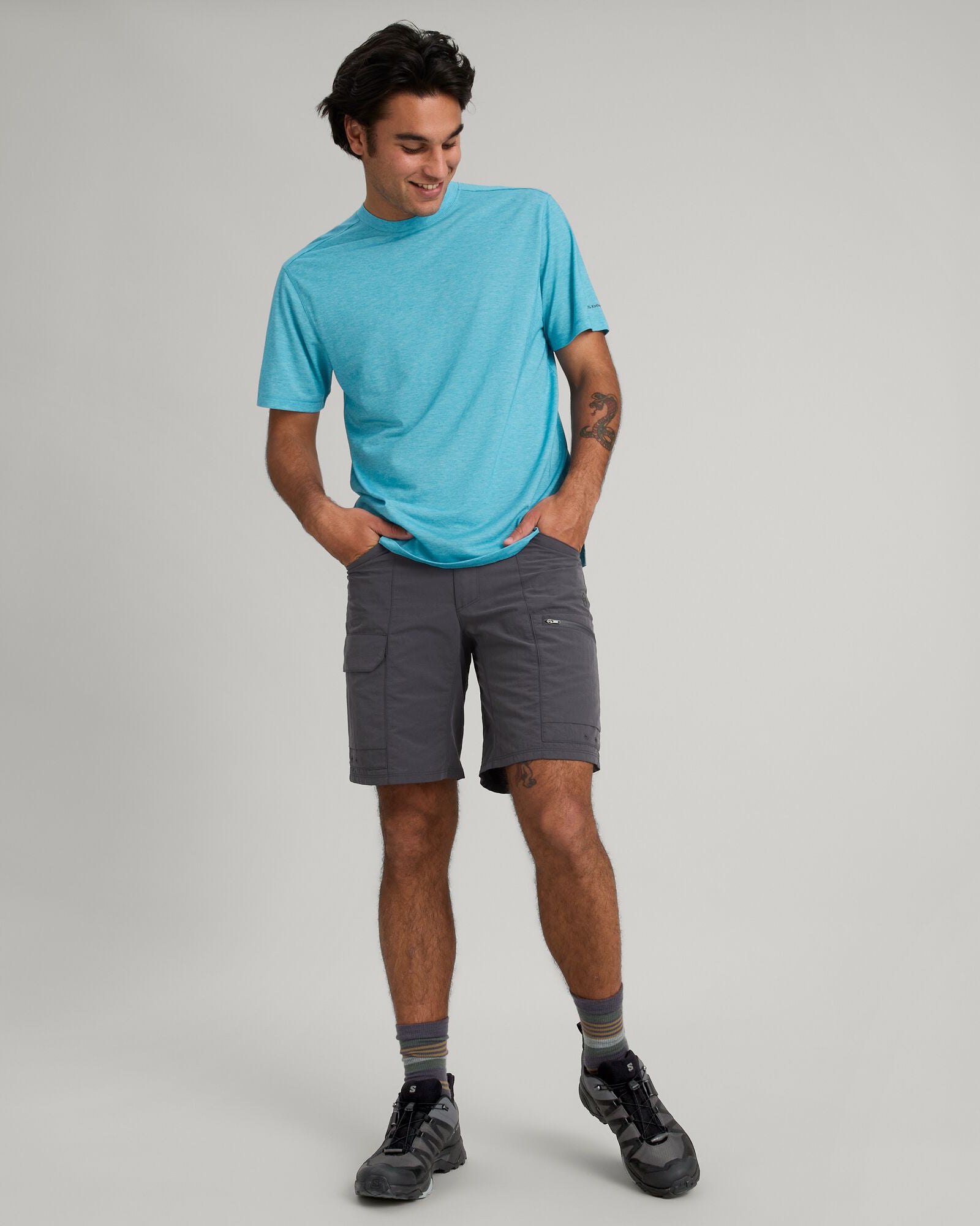 a1653_o4t_evry_day_mens_cargo_shorts_grey_b_1743629989000