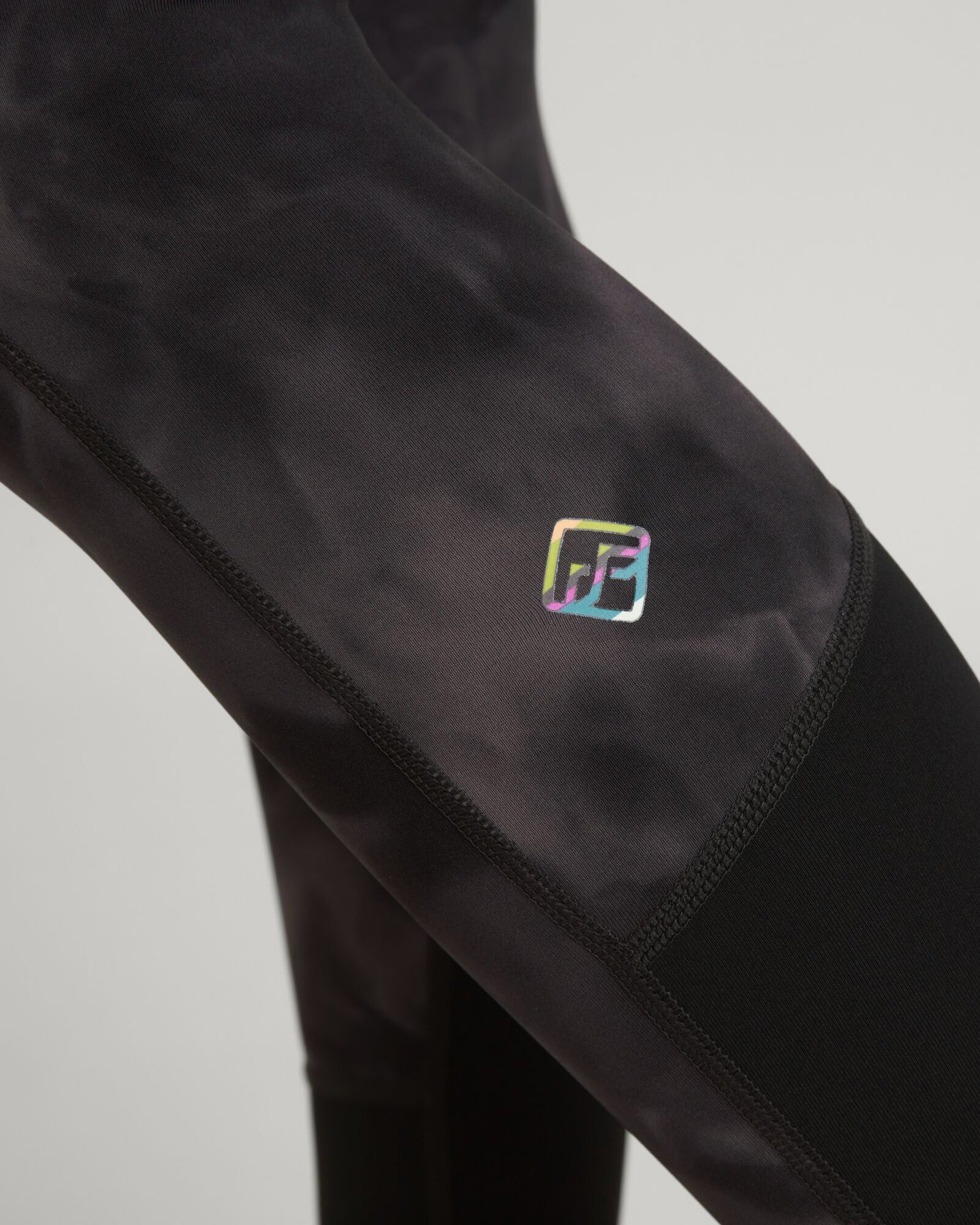a1725_o7w_wdn_move_womens_7_8_legging_gr_g_1743633971000