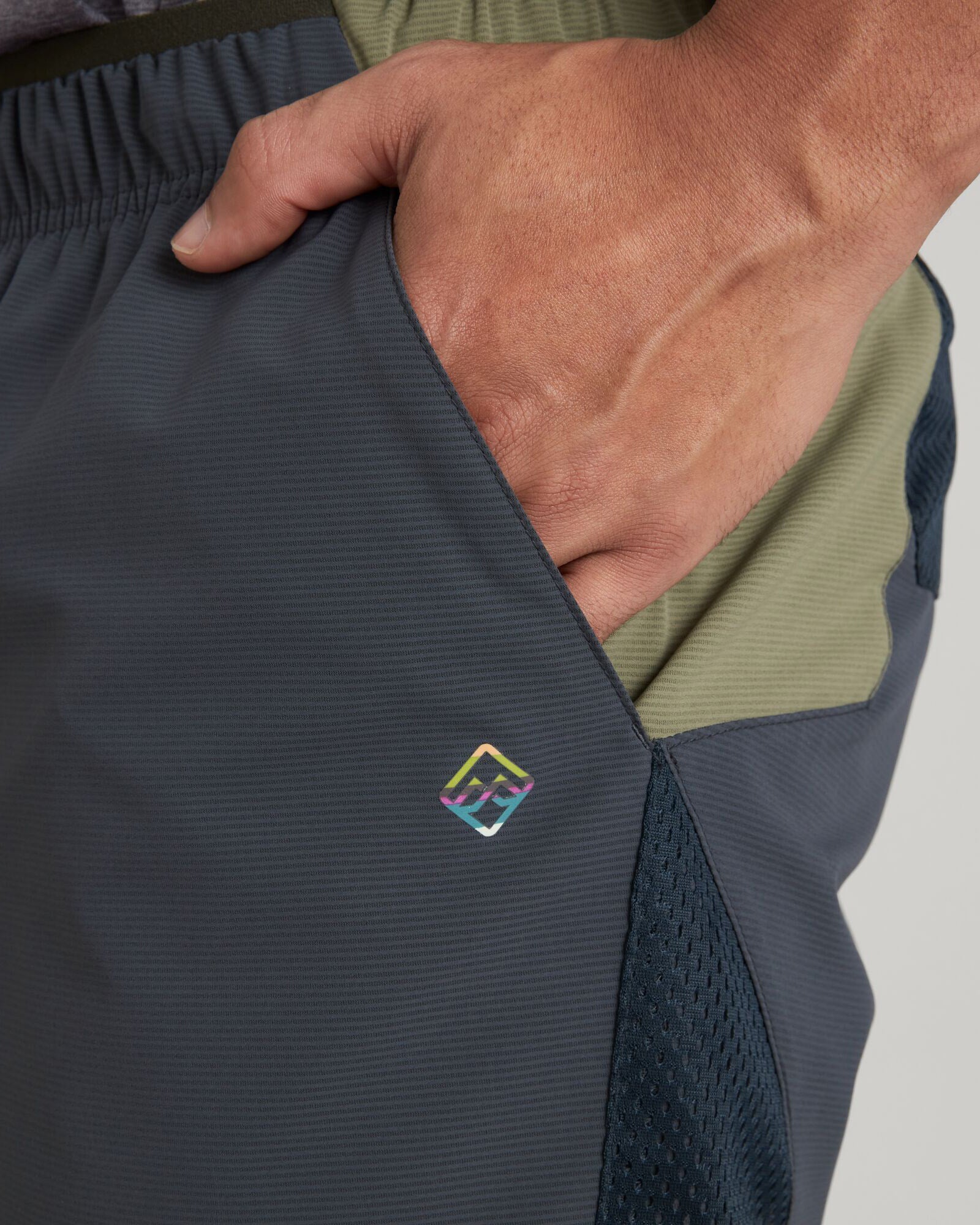 a1730_o7p_wdn_energy_mens_5inch_shorts_na_f_1743633945000
