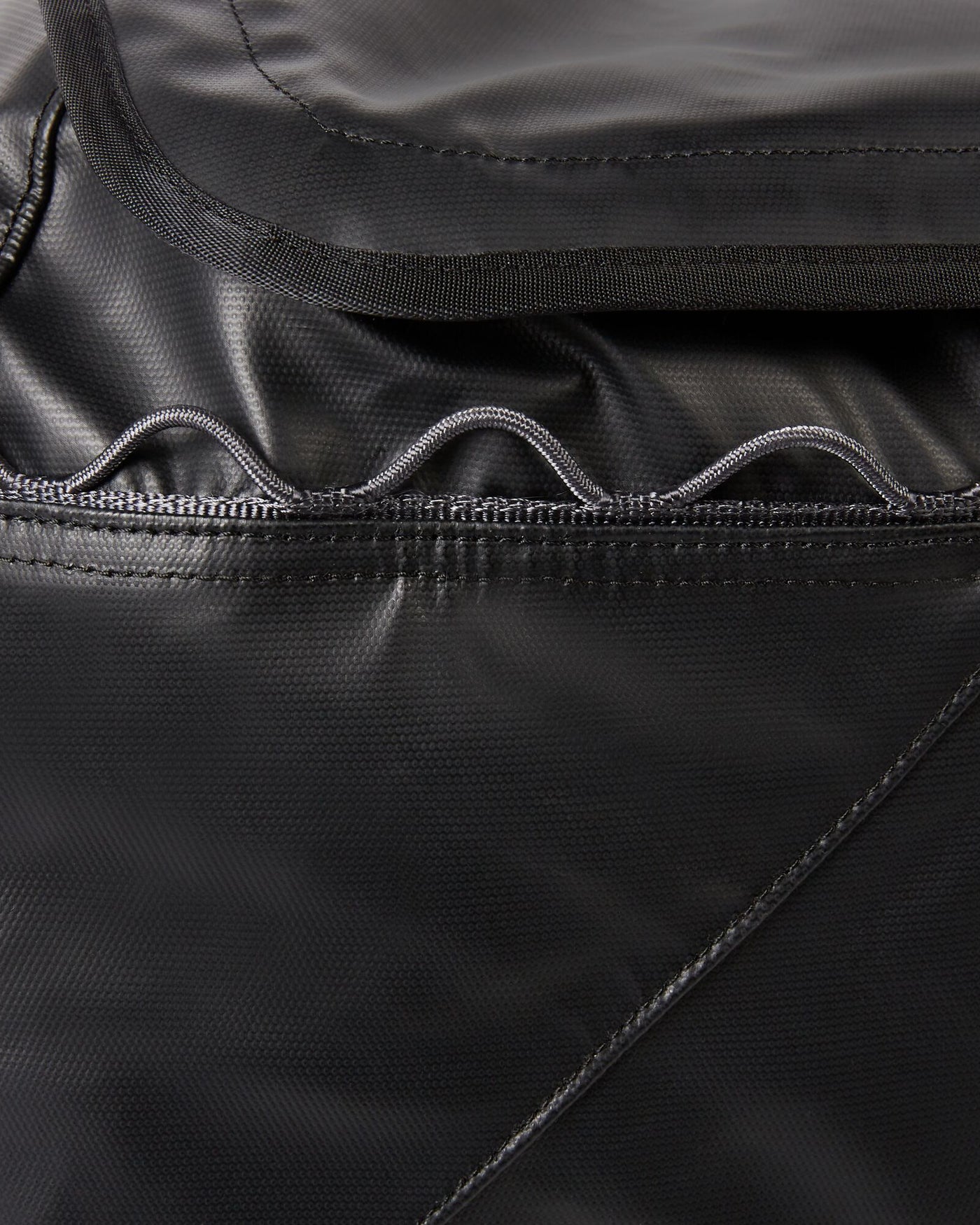 a1755_902_indus_duffel_5_d_1743631311000