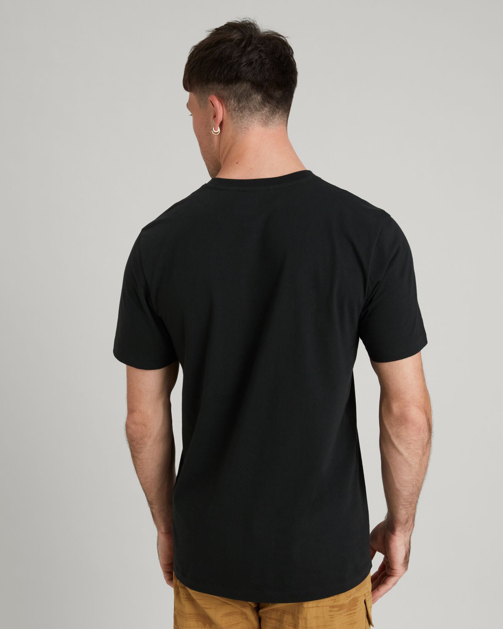 a1766_o4w_kmd_logo_mens_short_sleeve_t_d_1743630093000