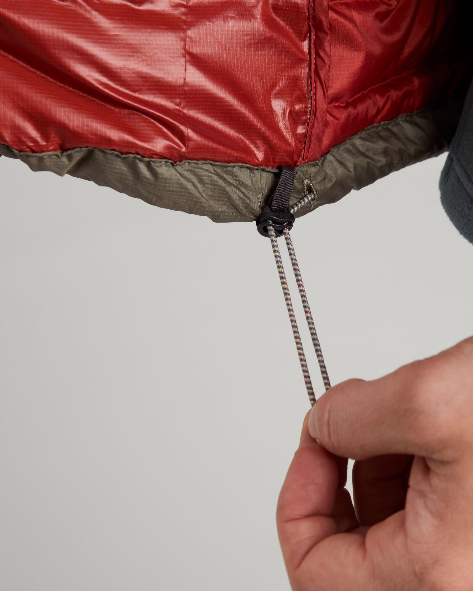 b0234_o9p_heli_r_mens_hooded_down_jacket_green_f_1743633819000