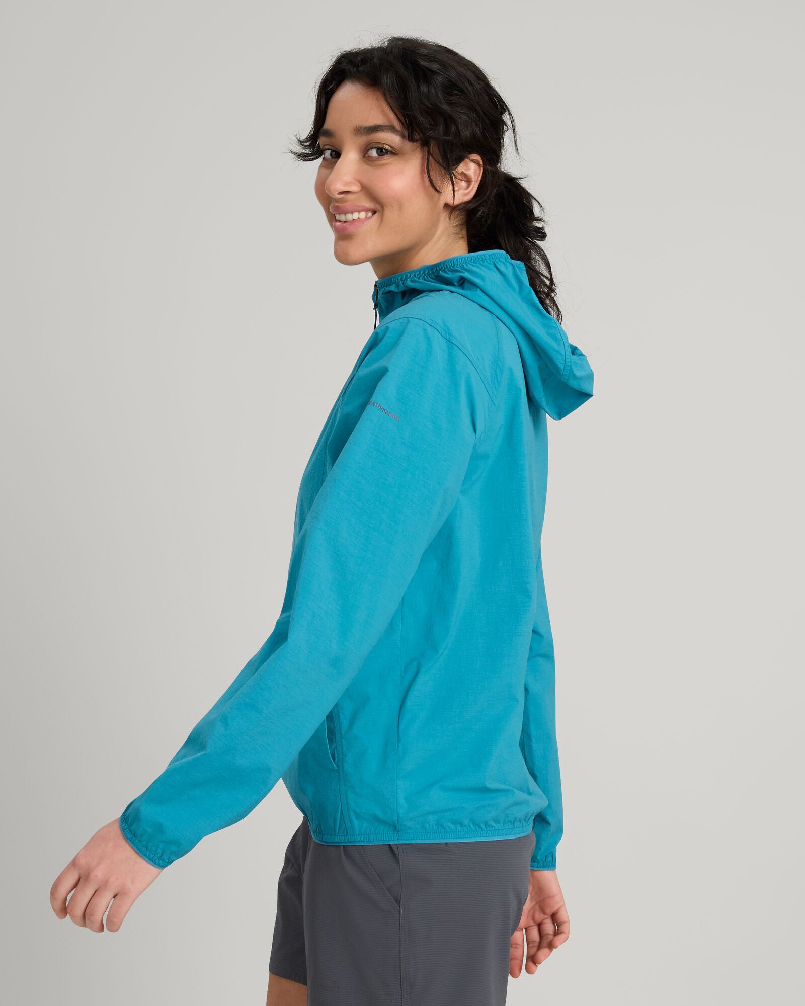 b0400_od4_evry_where_stretch_womens_wind_jacke_c_1744346321000