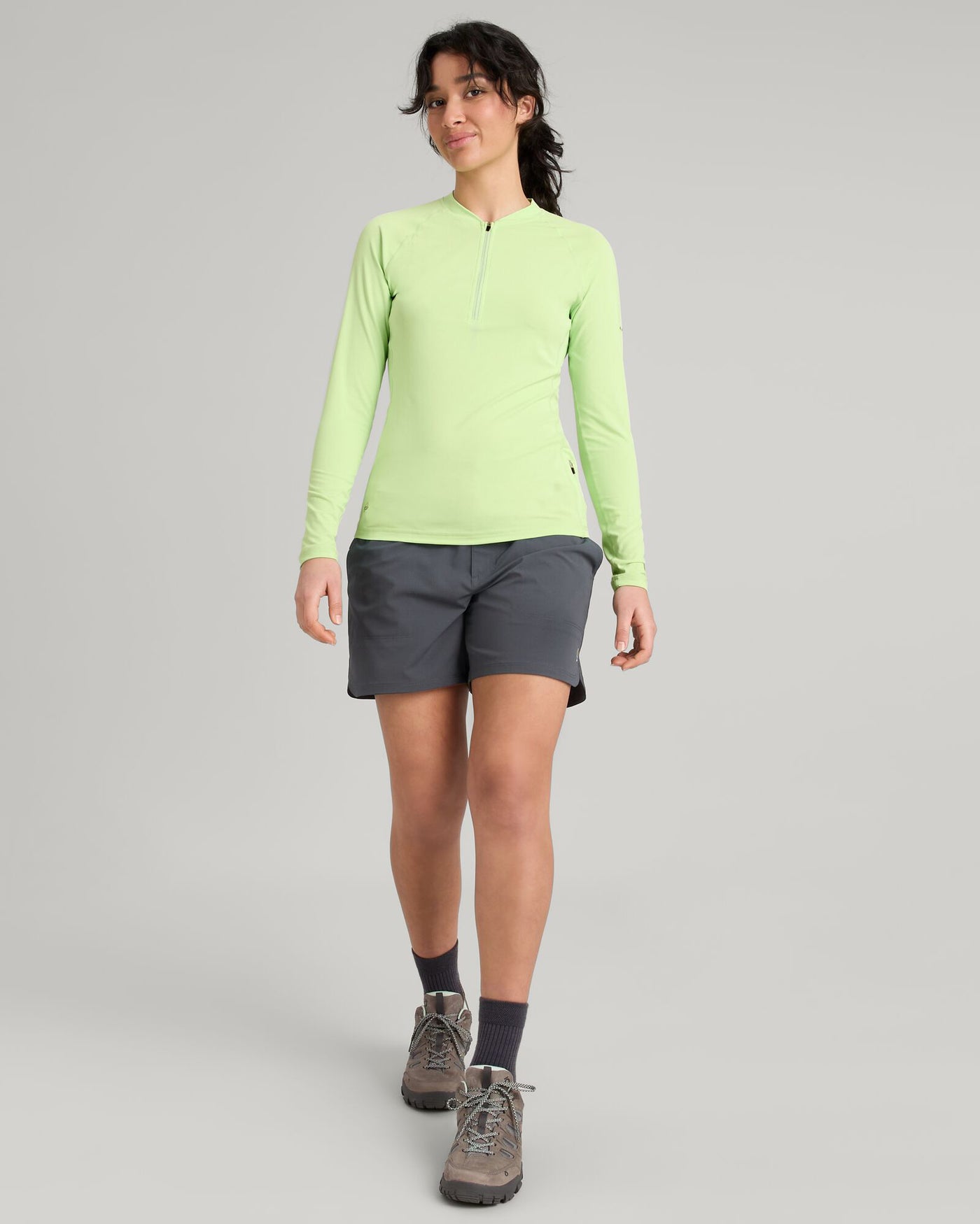 b0406_od8_wtr_seeker_womens_splash_long_sleeve_top_b_1743630636000