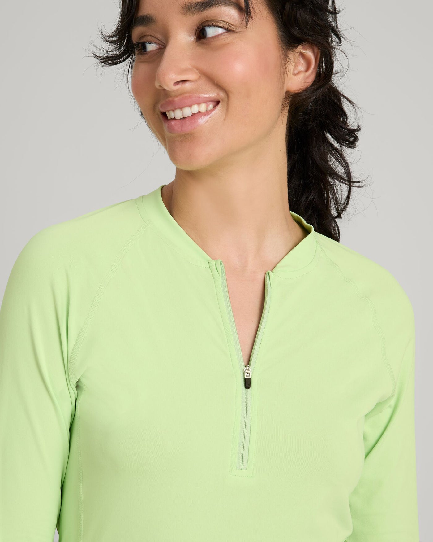 b0406_od8_wtr_seeker_womens_splash_long_sleeve_top_e_1743630444000