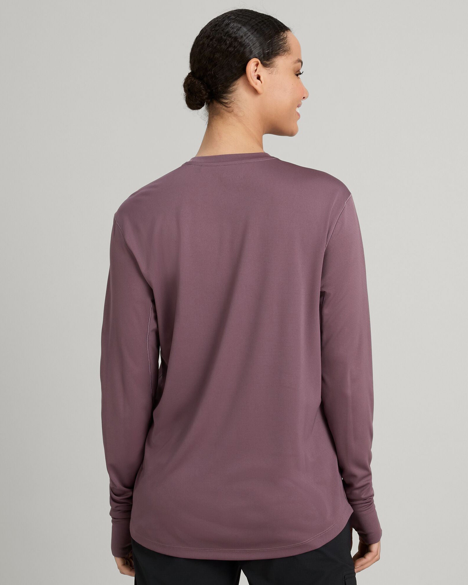 b0411_nwg_sun_stopper_womens_long_sleeve_top_d_1743630292000