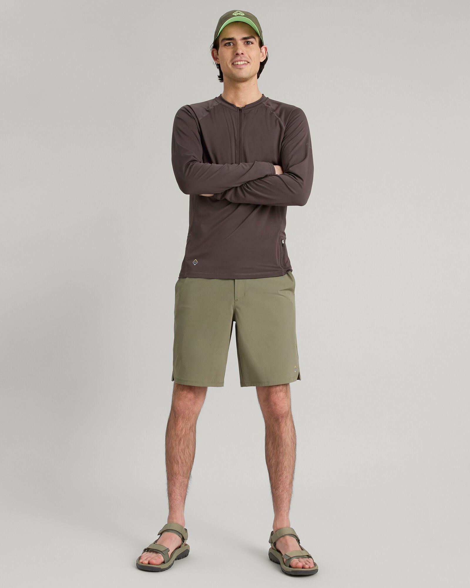 b0524_o4v_wtr_chaser_mens_9inch_shorts_b_1743629587000