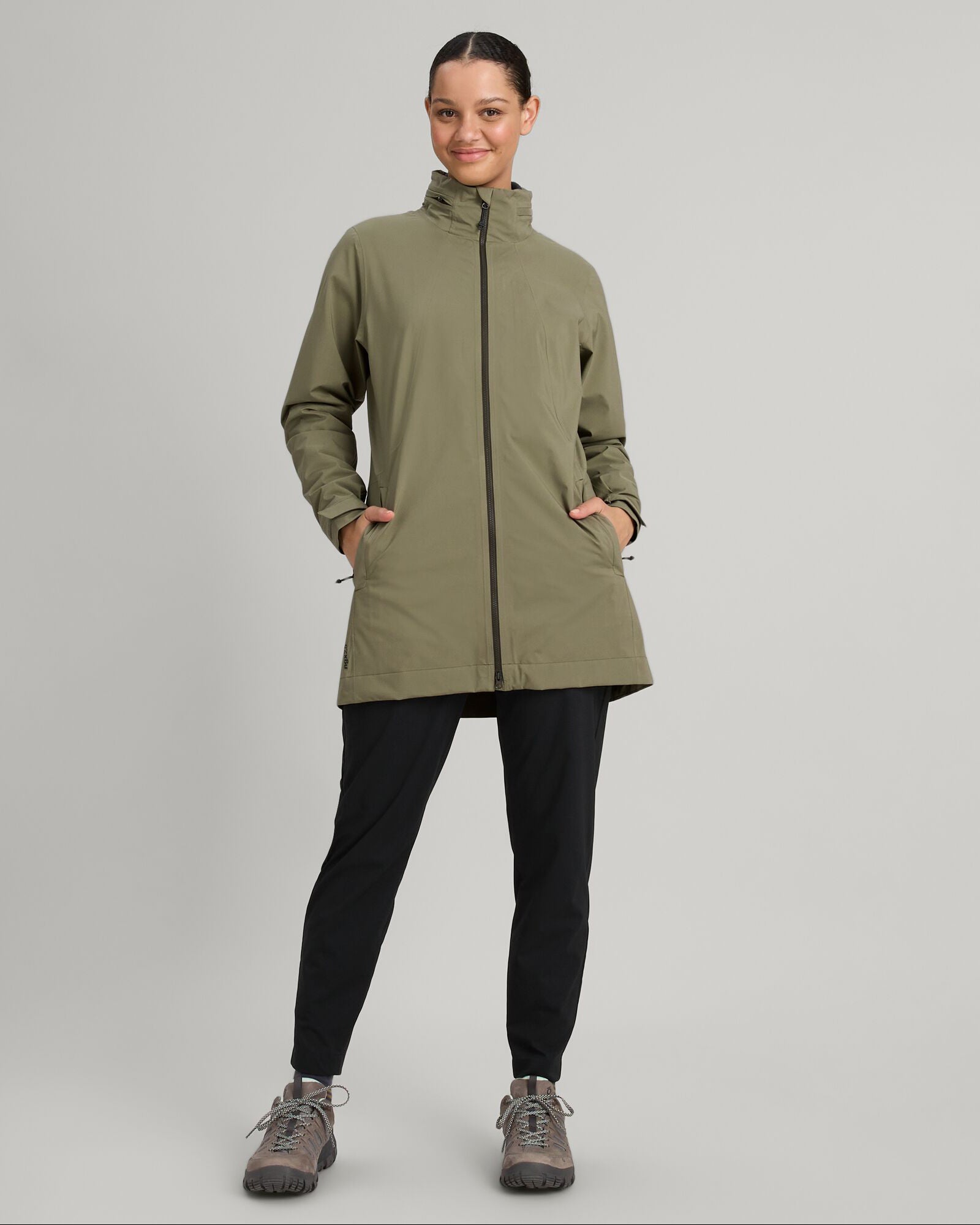 b0525_o4v_trailhead_stretch_2_5l_womens_rain_parka_b_1743629444000