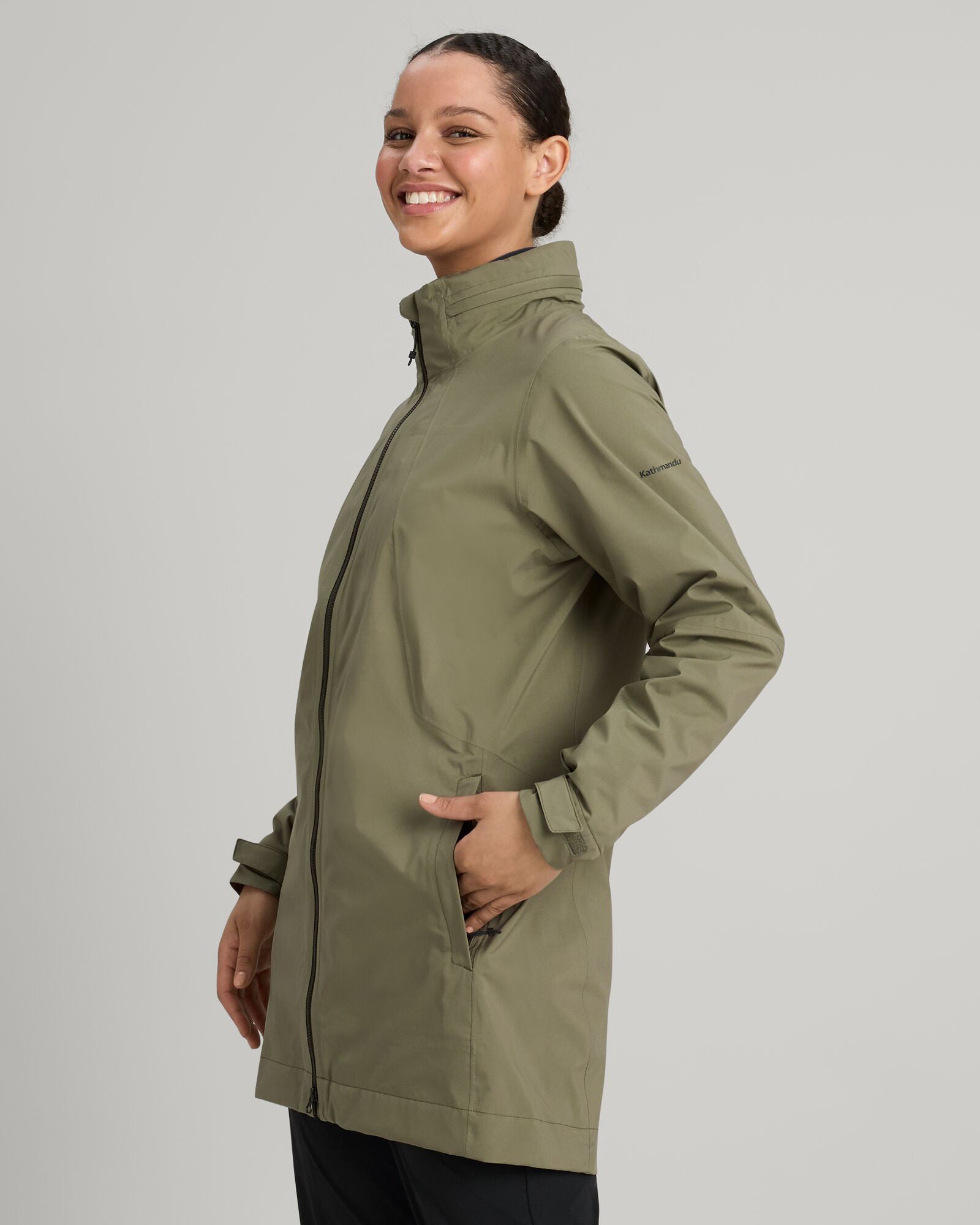 b0525_o4v_trailhead_stretch_2_5l_womens_rain_parka_c_1743629333000