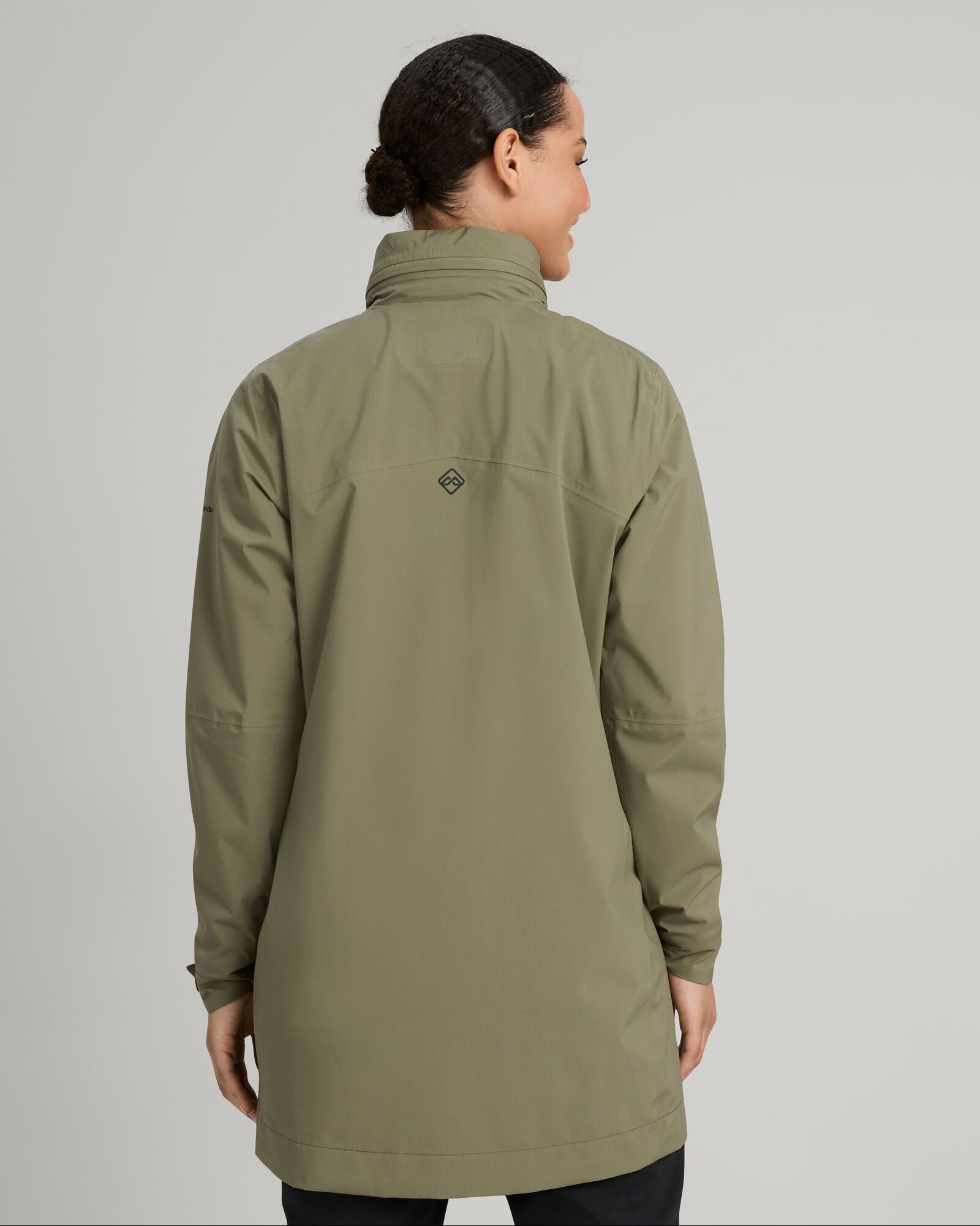 b0525_o4v_trailhead_stretch_2_5l_womens_rain_parka_d_1743629587000