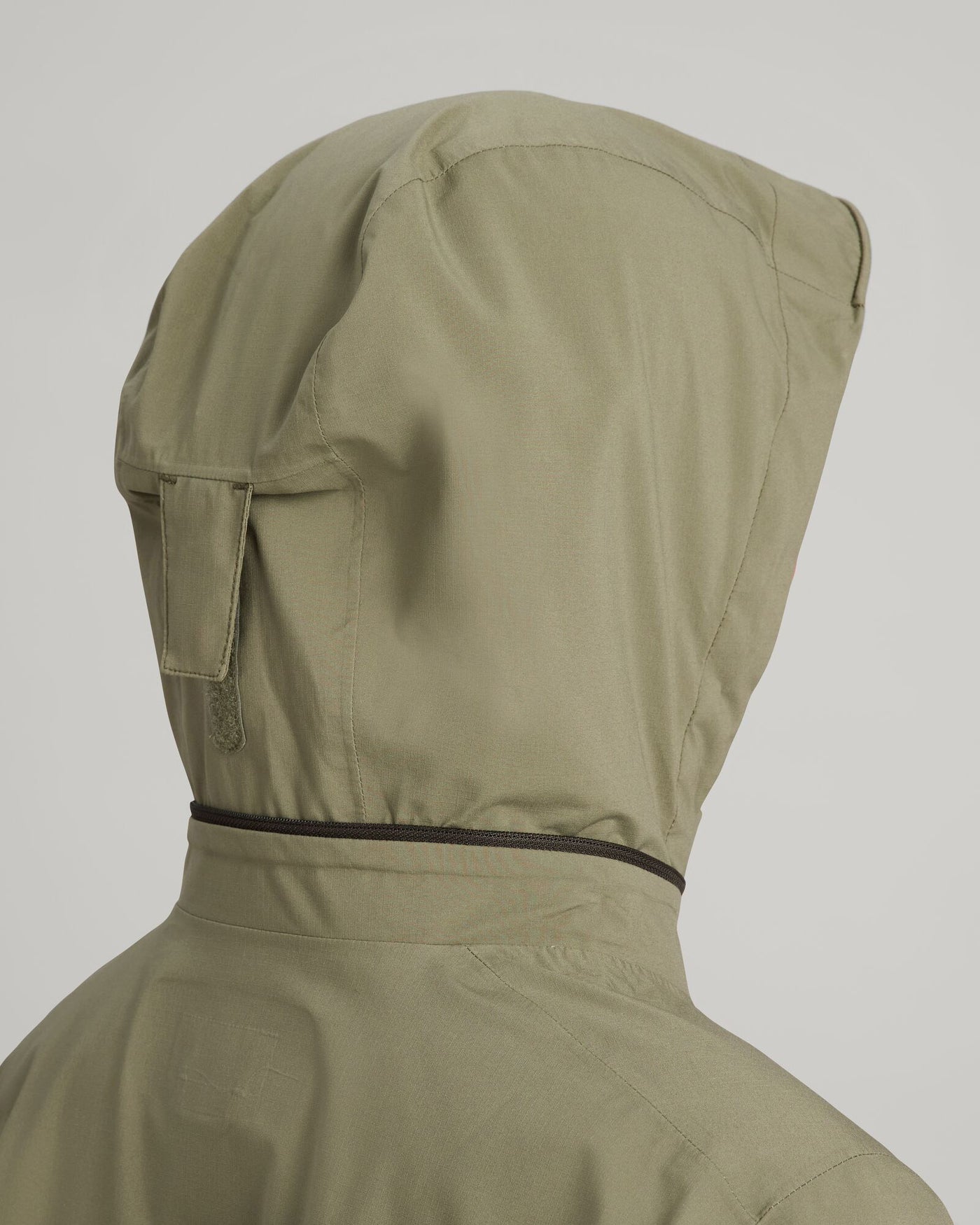 b0525_o4v_trailhead_stretch_2_5l_womens_rain_parka_h_1743633572000
