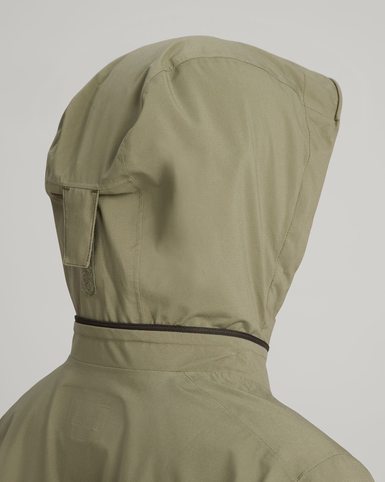 b0525_o4v_trailhead_stretch_2_5l_womens_rain_parka_h_1743633572000