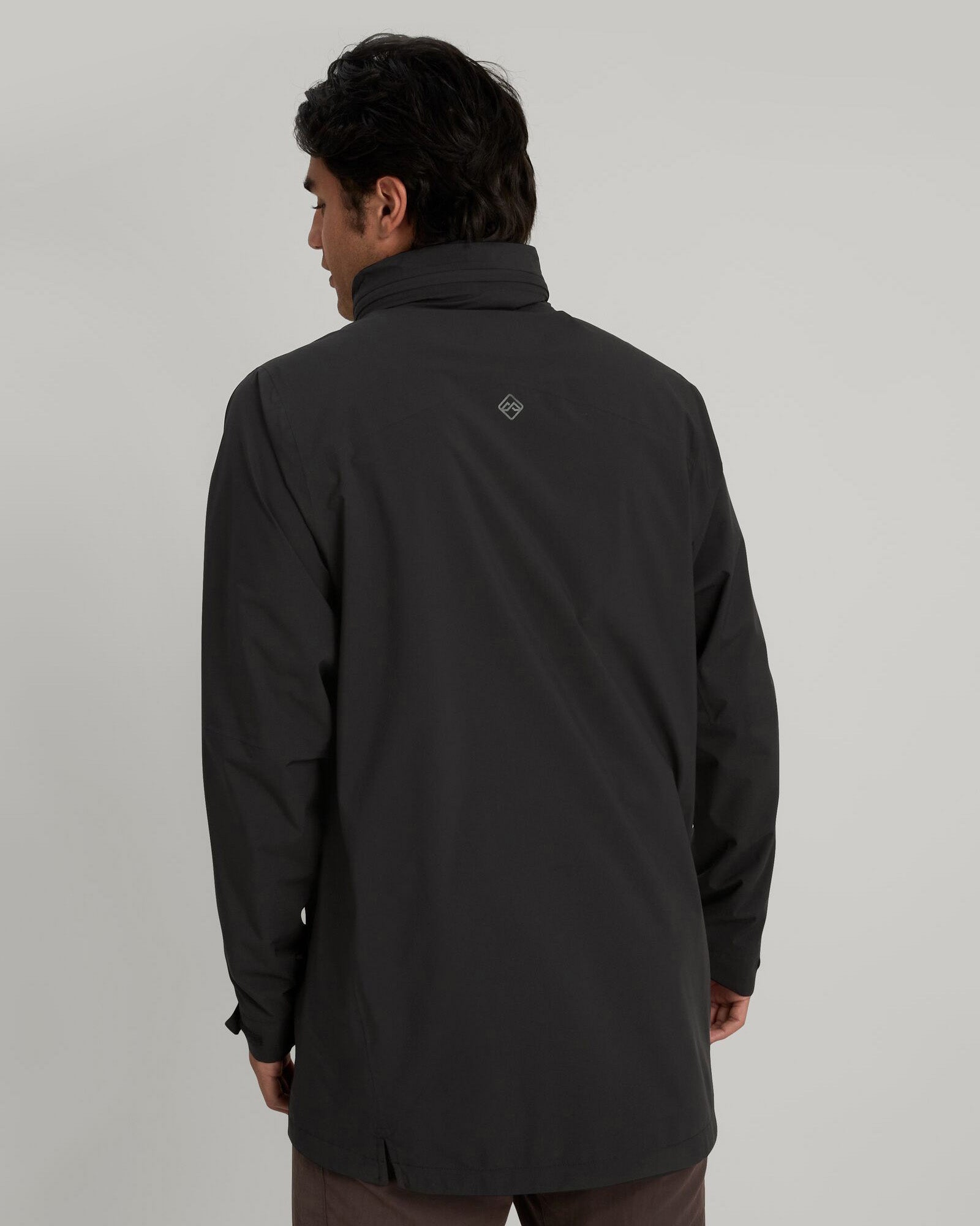b0526_o4w_trailhead_stretch_2_5l_mens_rain_parka_d_1743633540000