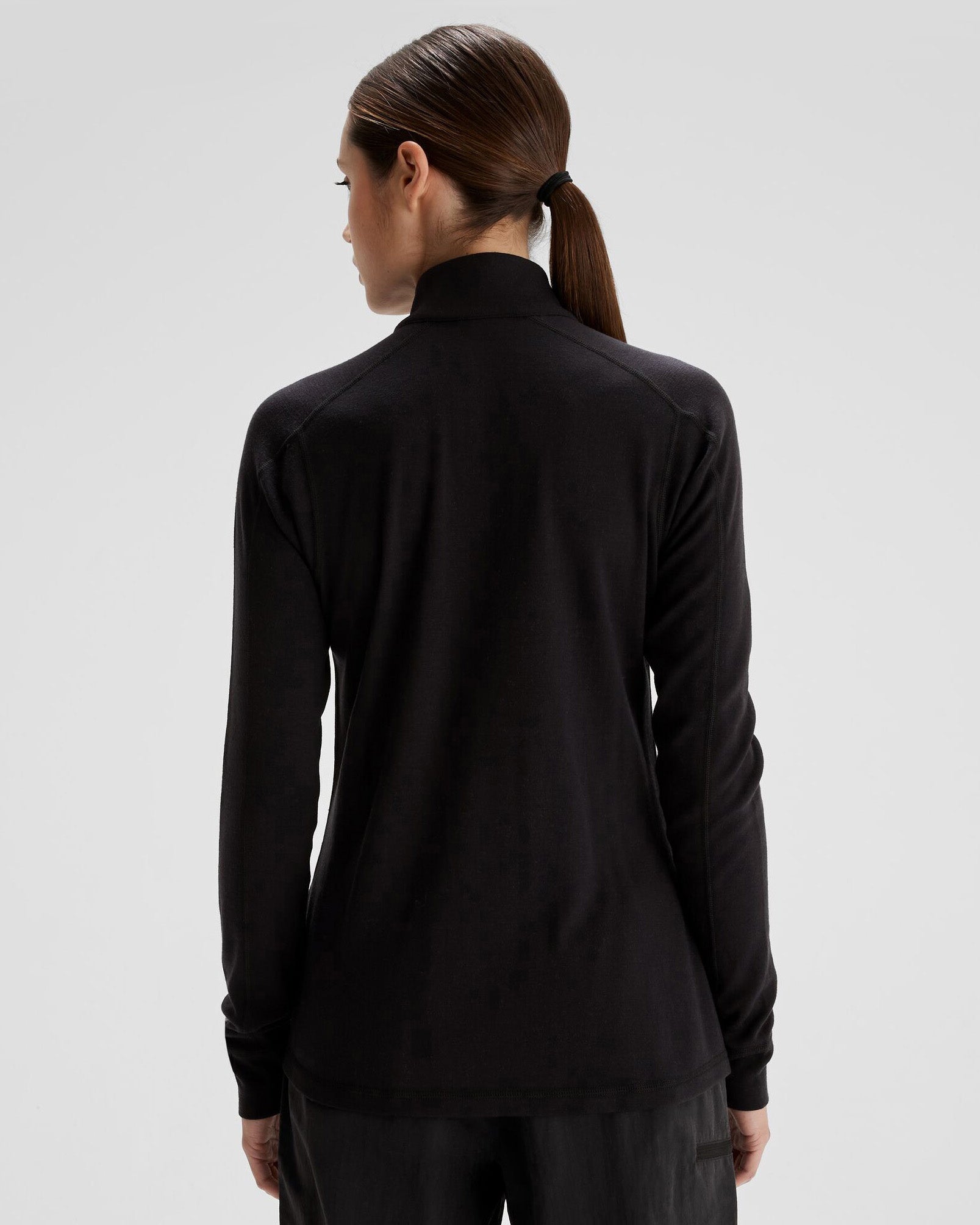 b0550_o4w_k_merino_250_womens_quarter_zip_long_sleeve_top_d_1743633480000