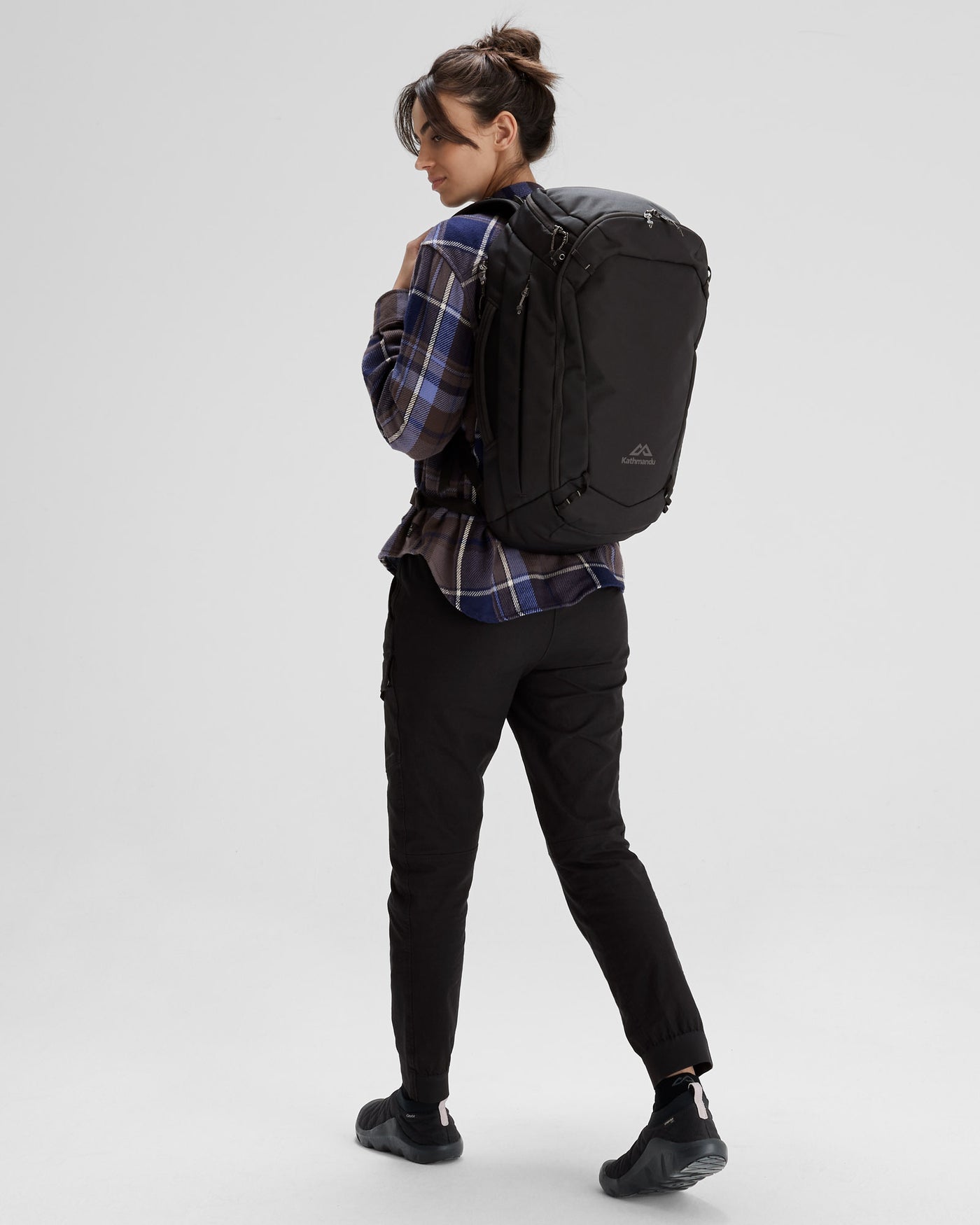 b0609_o4w_litehaul_pack_28l_v3_b_1743731734000