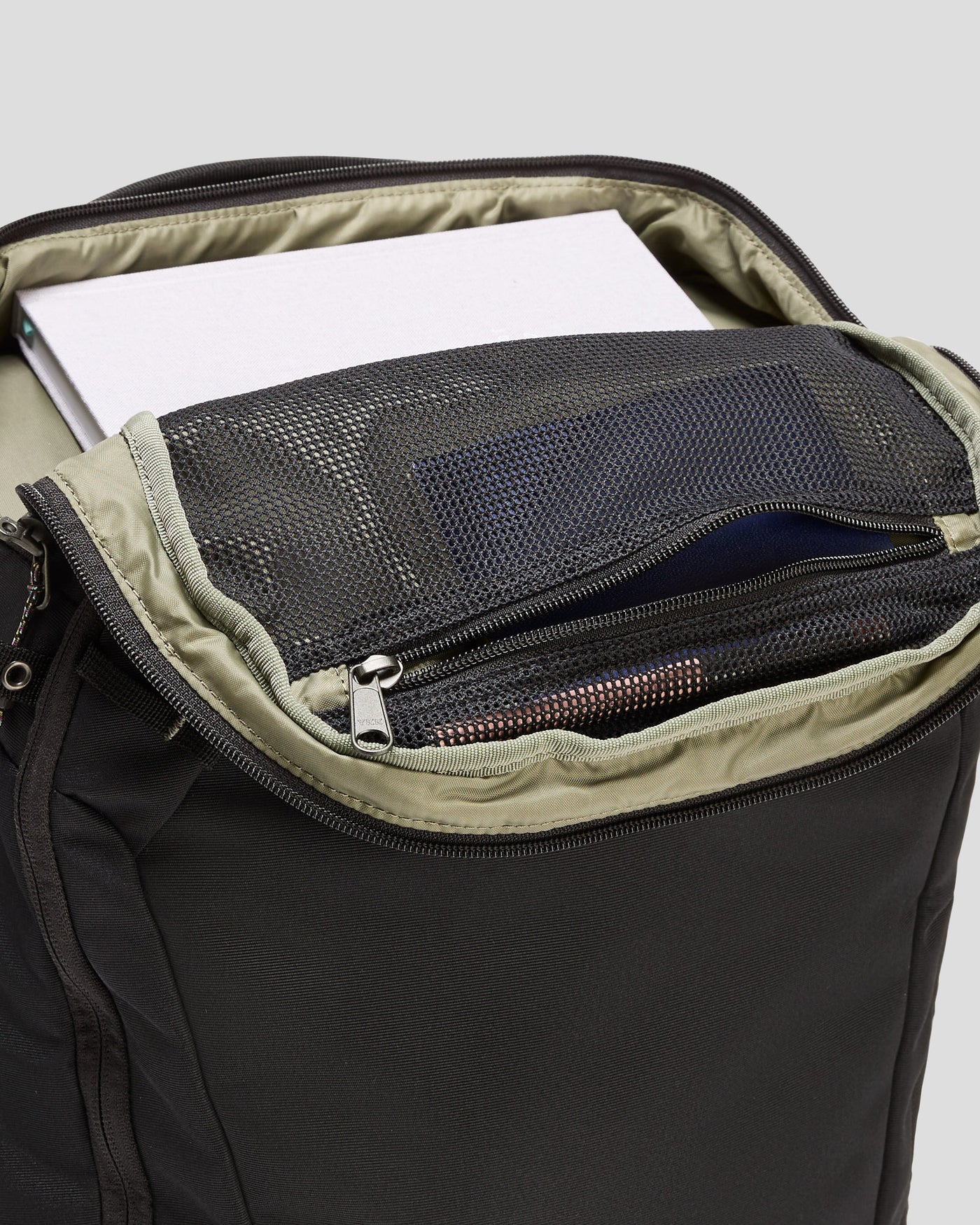 b0609_o4w_litehaul_pack_28l_v3_f_1743731736000