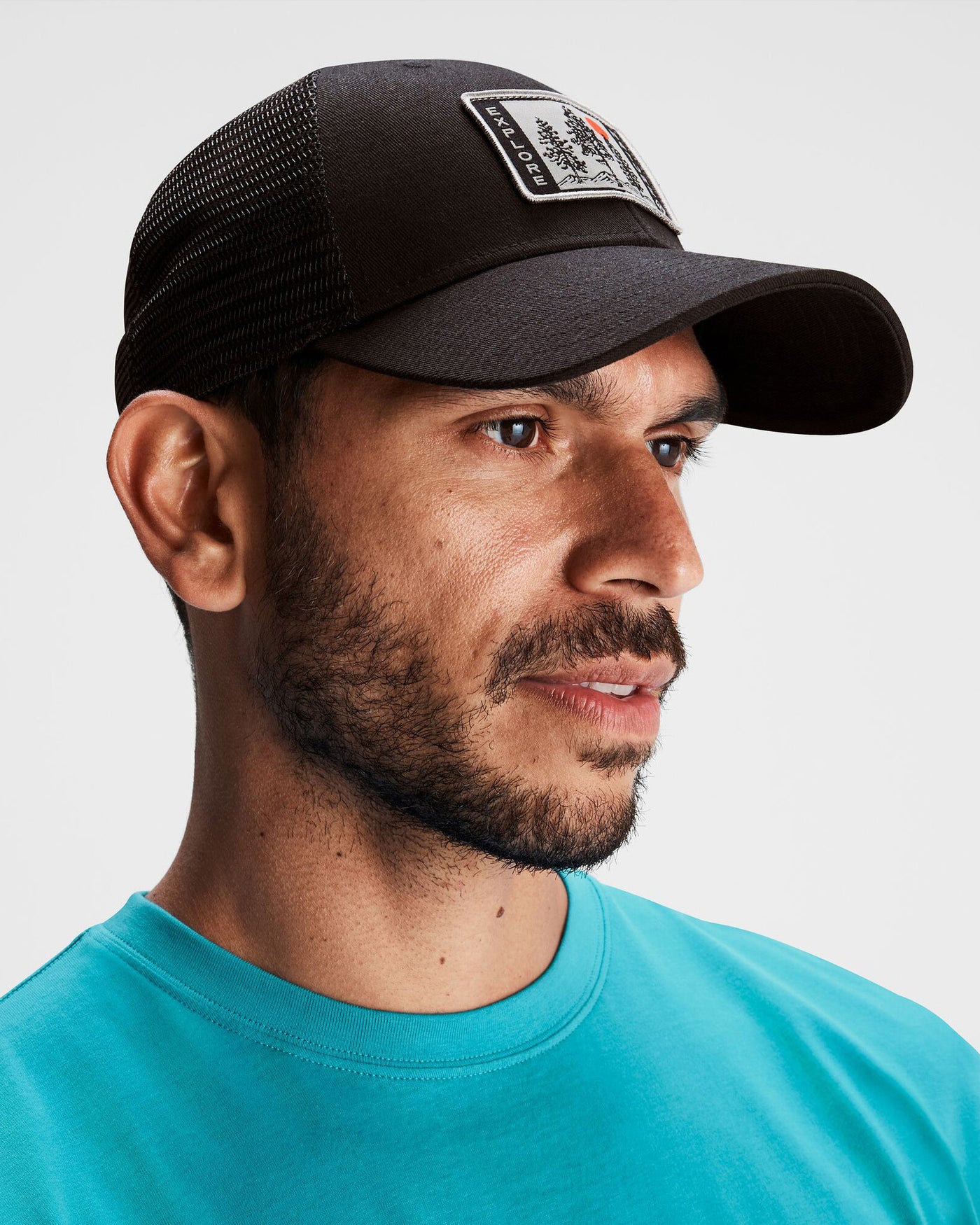 b0641_902_trucker_low_cap_v2_c_1743633308000