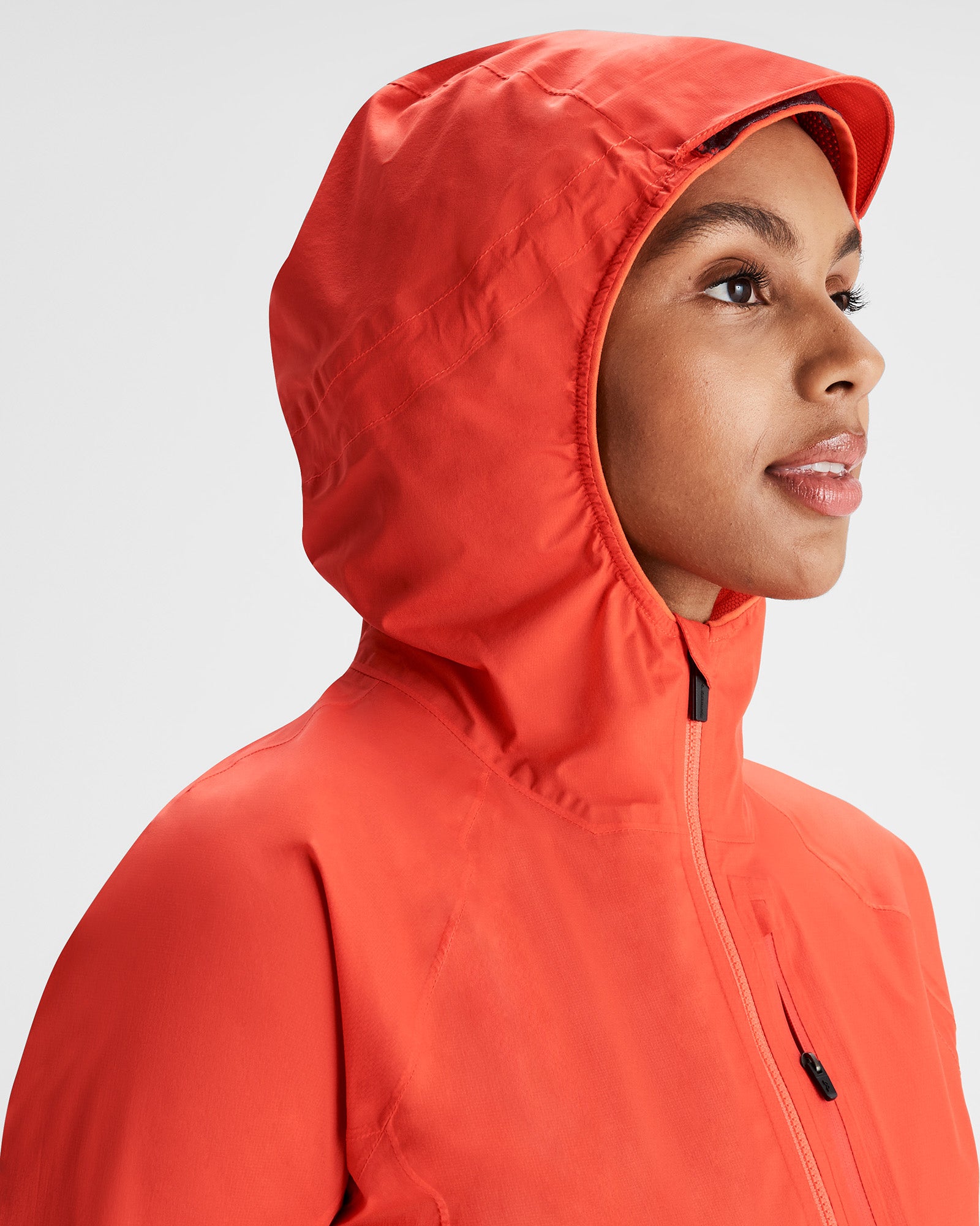 b0651_oi7_seeker_womens_2_5l_rain_jacket_e_1743629084000