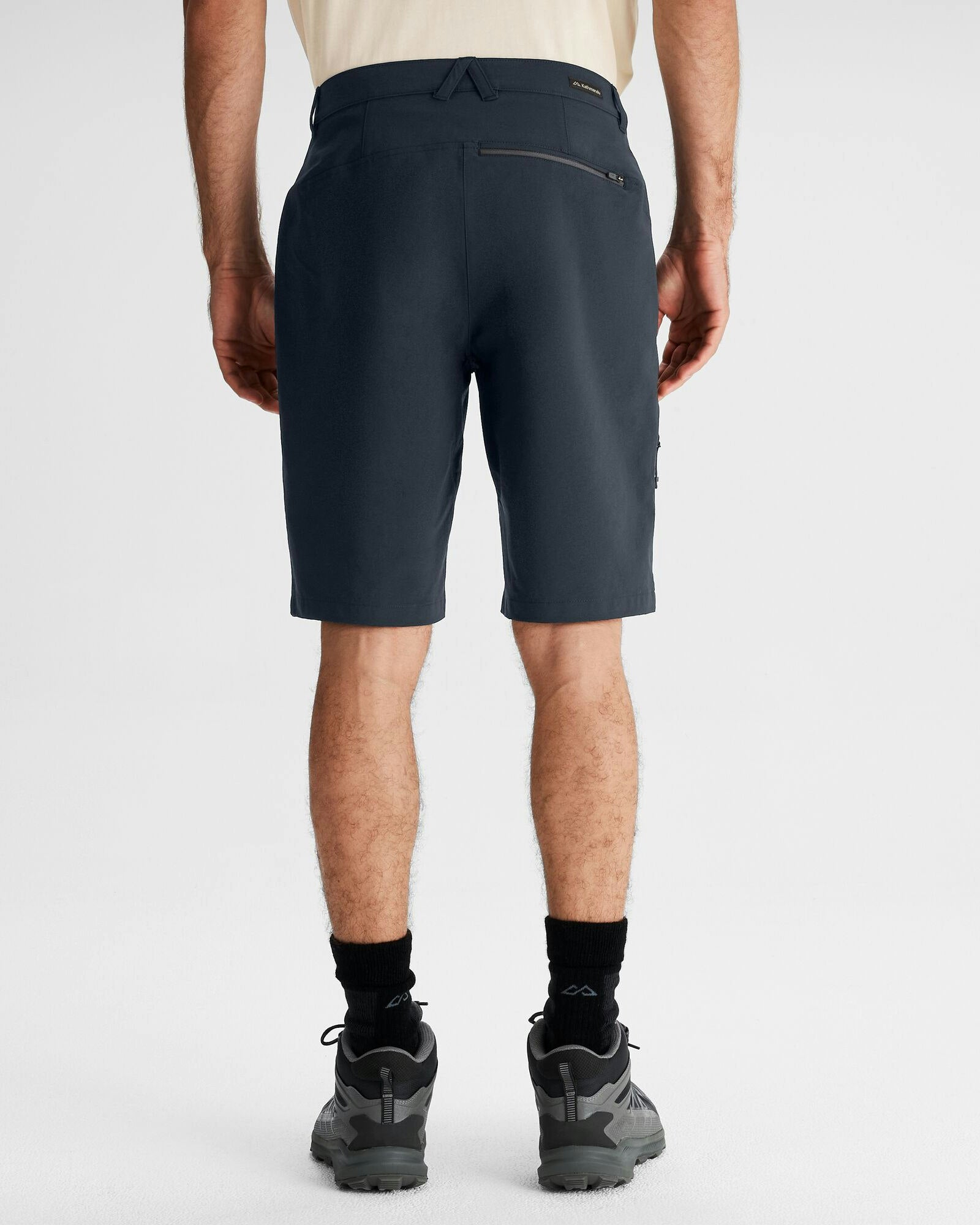 b0662_oje_flinders_mens_10_inch_short_d_1747712952000