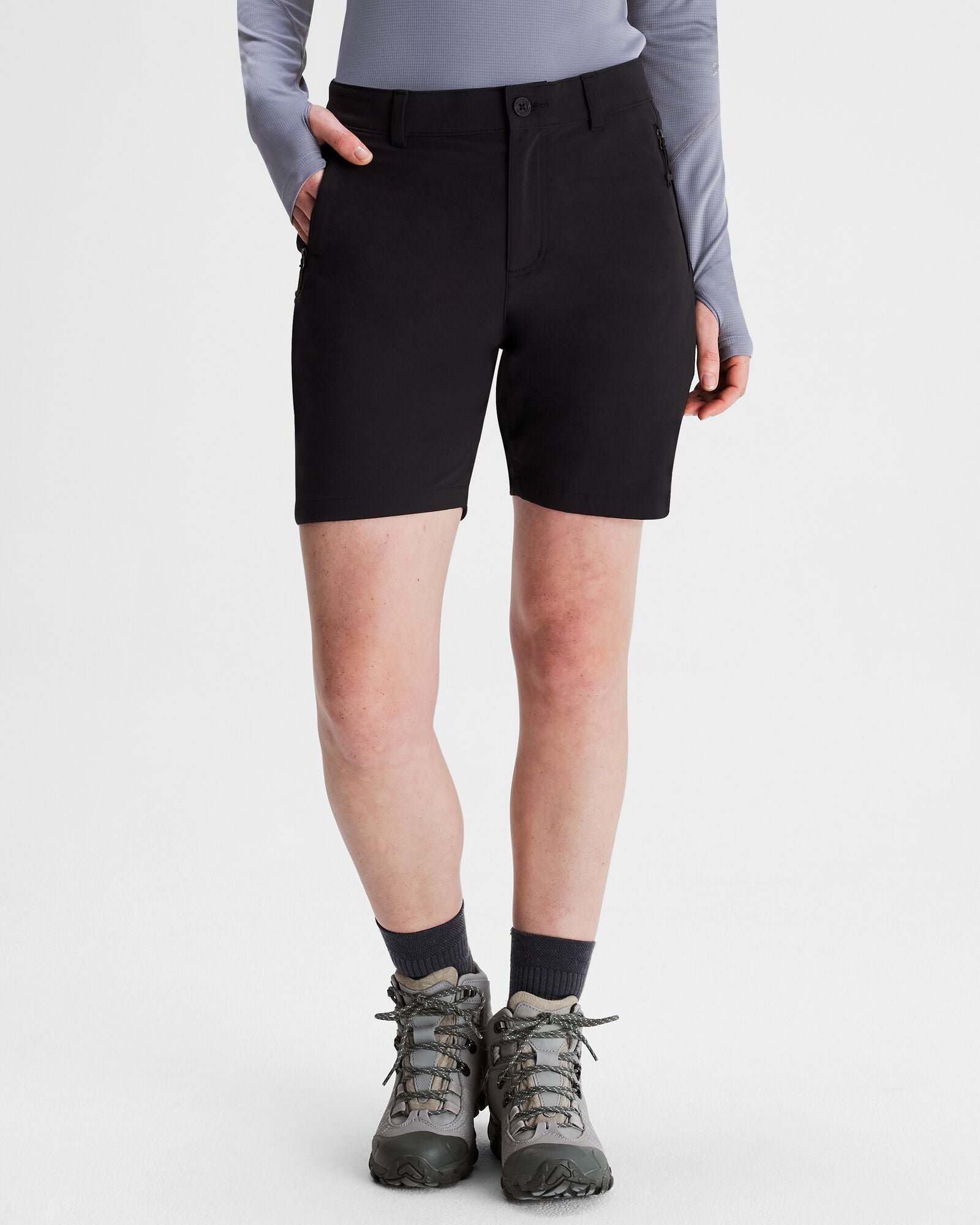 b0663_902_flinders_womens_7_inch_shorts_a_1743633124000