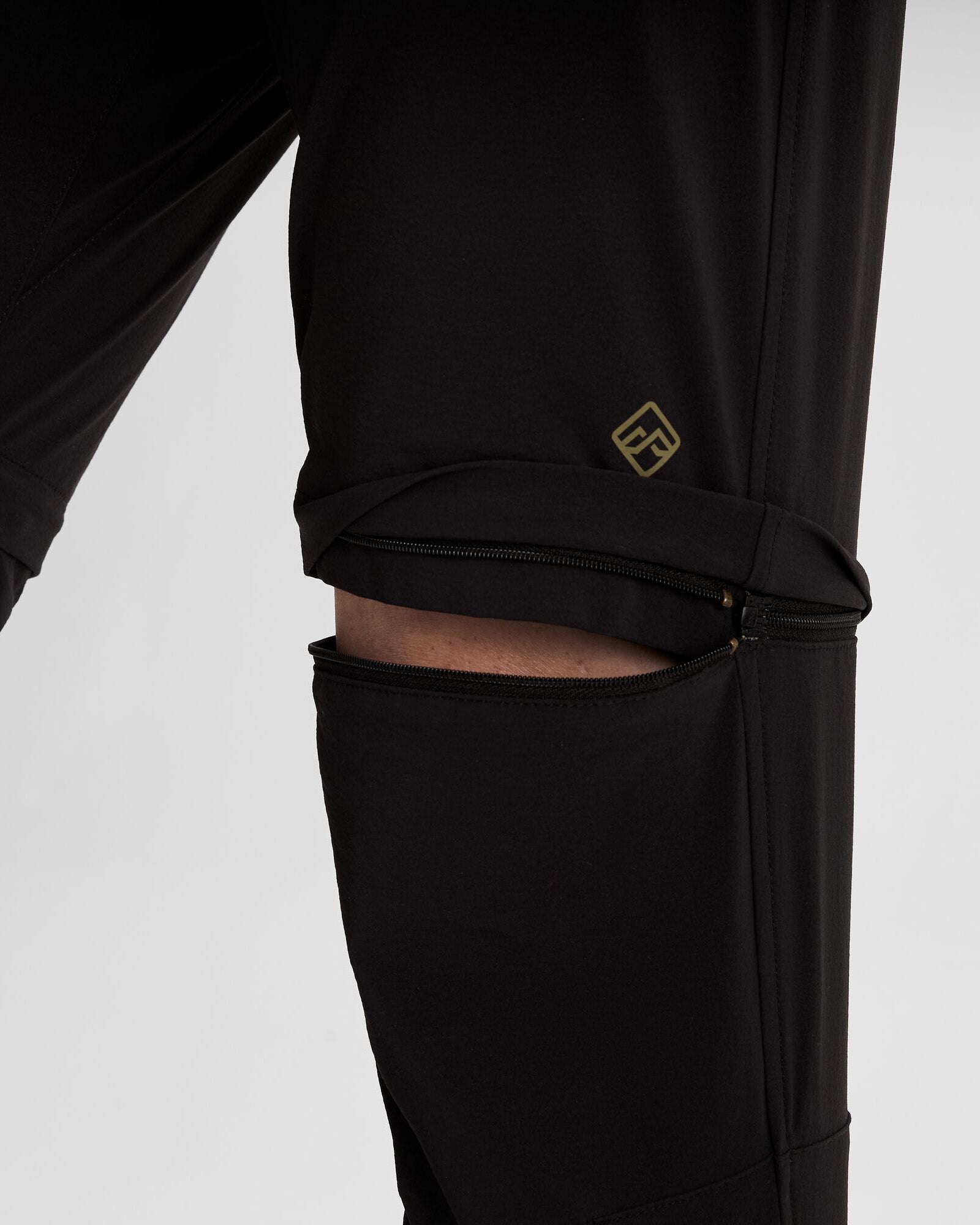 b0668_902_flinders_womens_convertible_pants_f_1743633105000