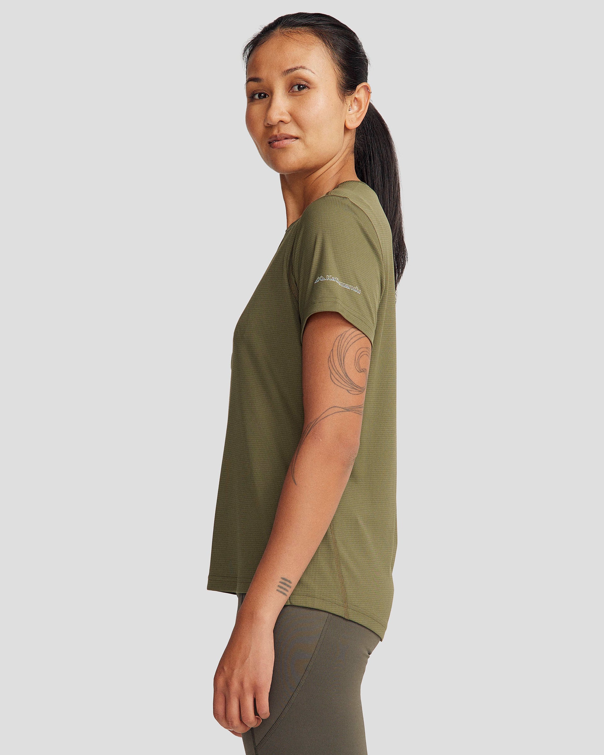 b0732_ojy_seeker_womens_short_sleeve_tee_c_1743629274000