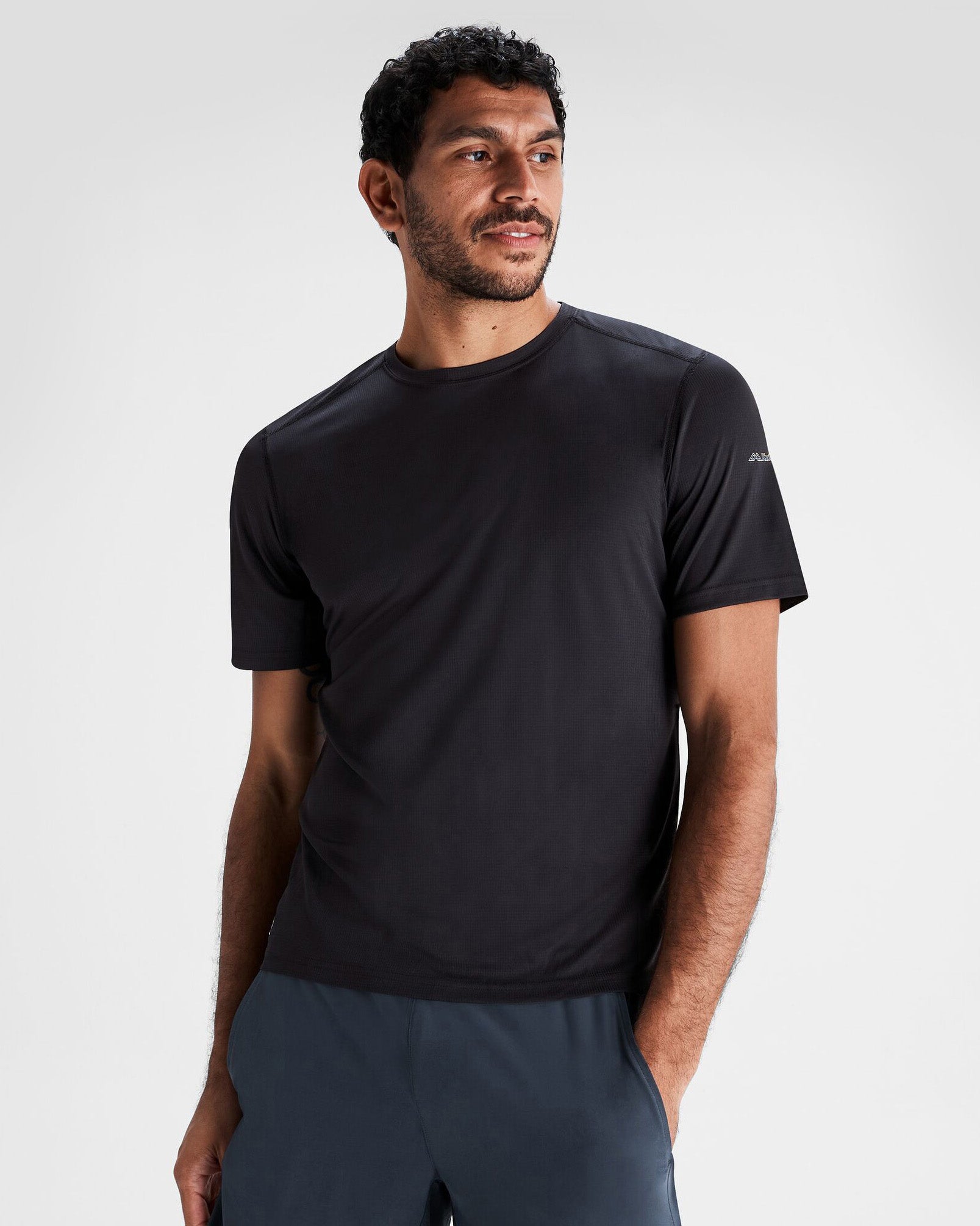 b0733_o4w_seeker_mens_short_sleeve_tee_a_1743632956000