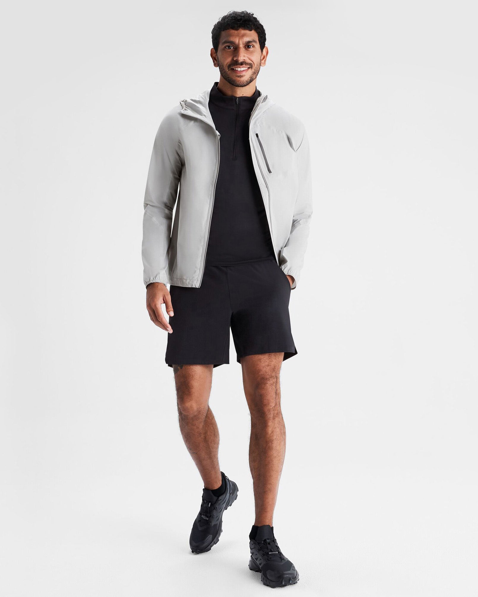 b0740_o4w_seeker_mens_7_inch_shorts_b_1743632885000