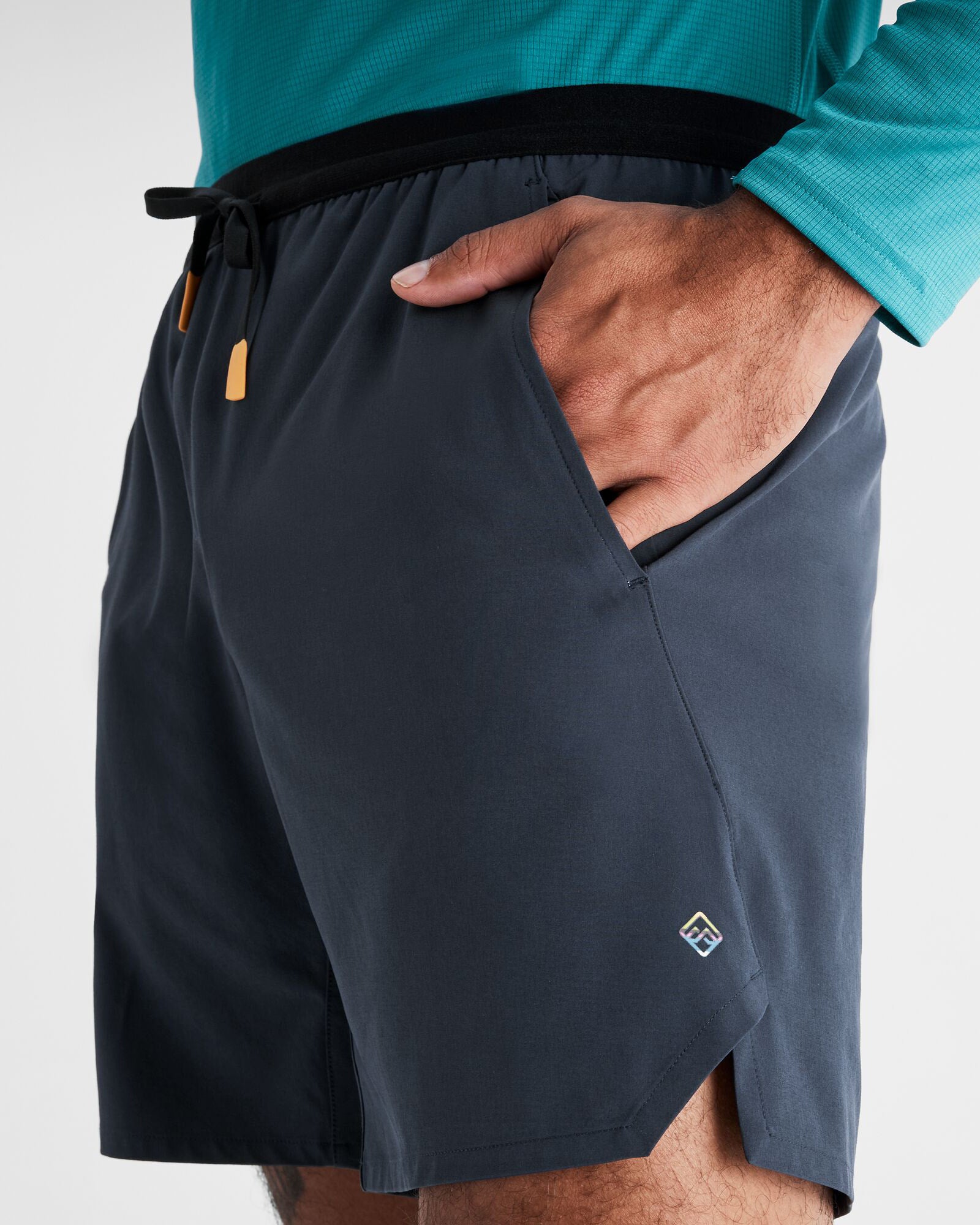 b0740_oje_seeker_mens_7_inch_short_e_1743632889000