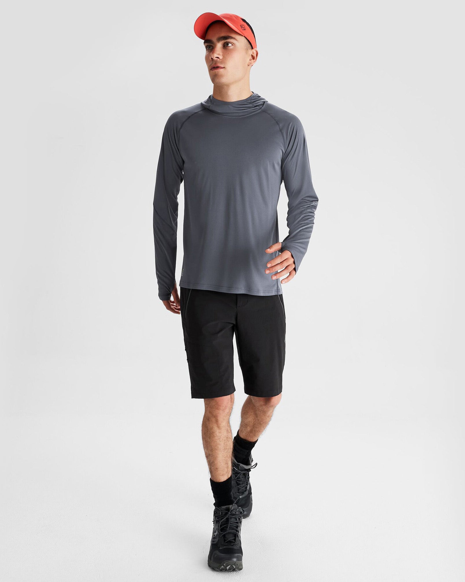 b0746_oji_sun_stopper_lt_mens_long_sleeve_hooded_to_b_1743632873000