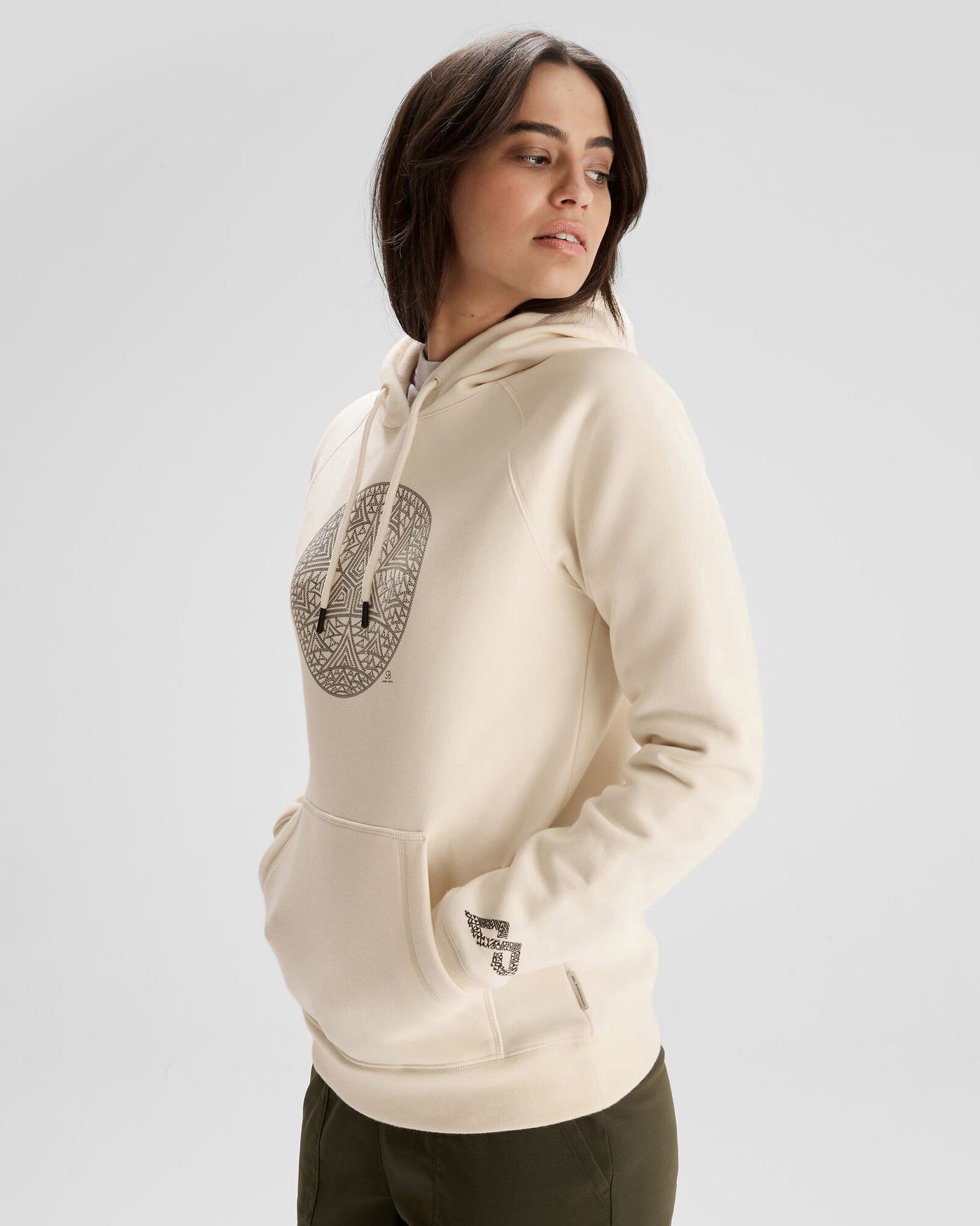 b0774_013_simon_beck_womens_hoodie_n_c_1743632815000
