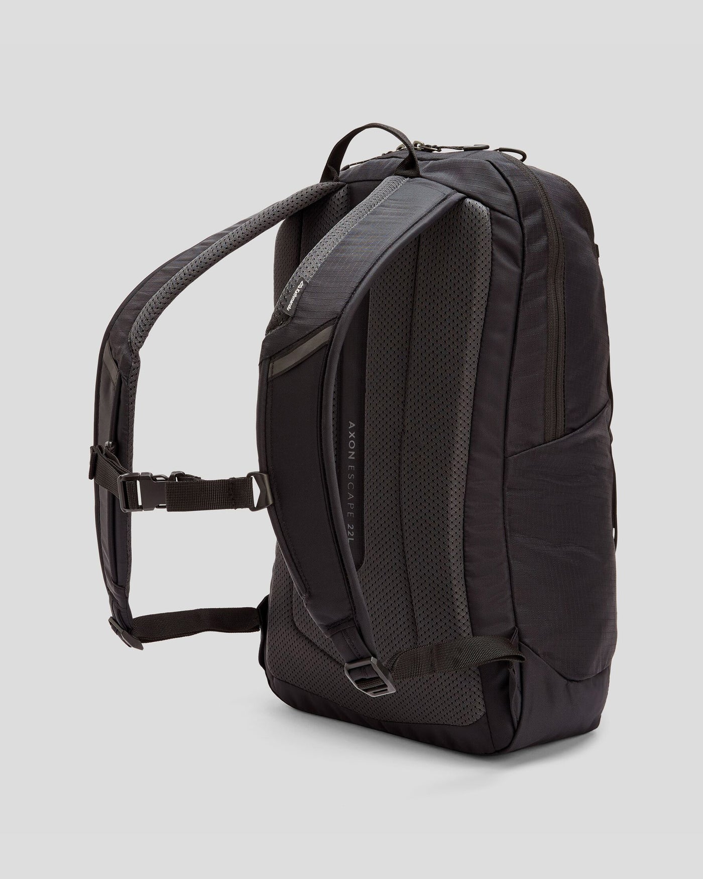 b0786_o4w_axon_escape_backpack_22l_e_1743630921000