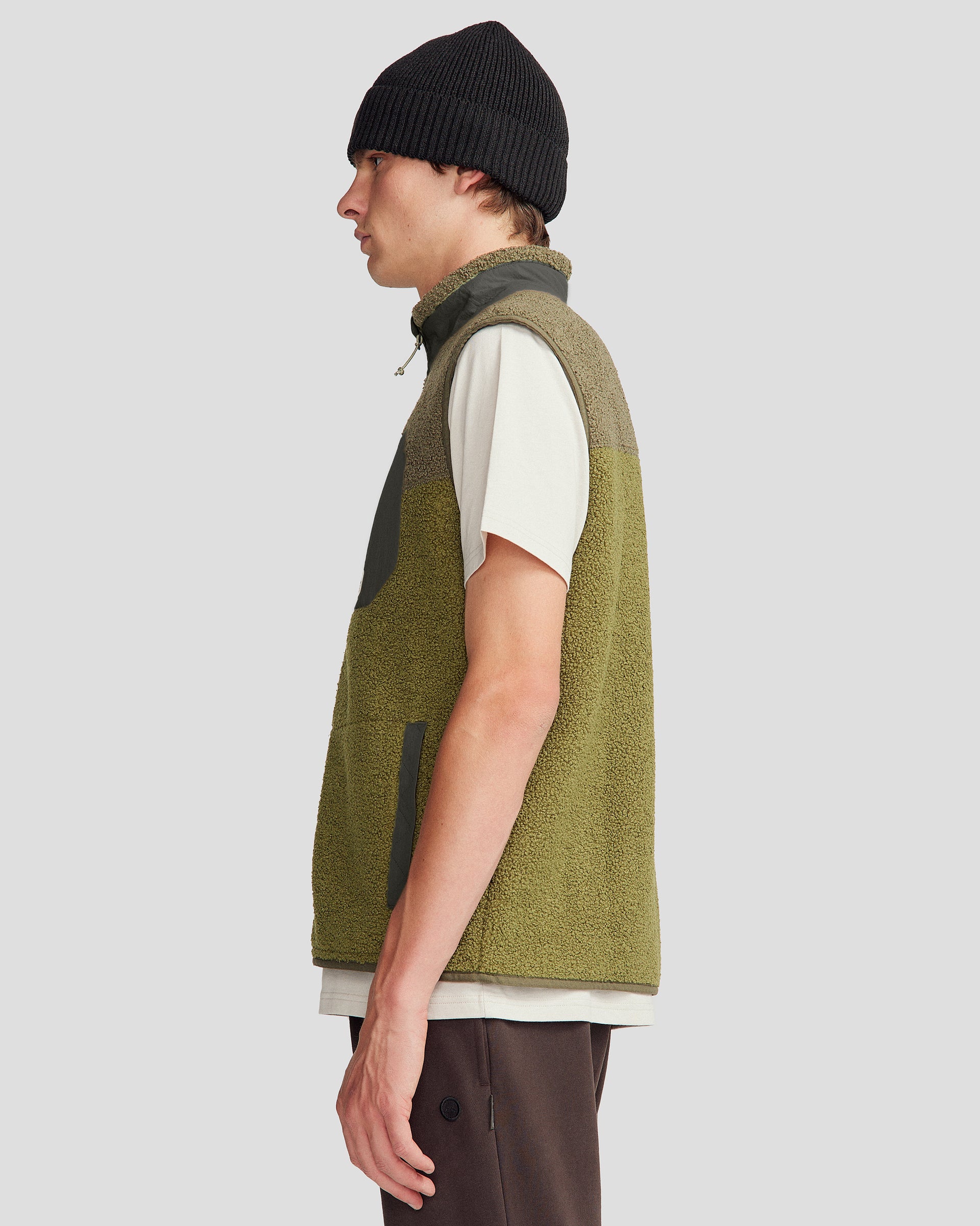 b0926_onb_co_z_high_pile_mens_vest_c_1744693775000