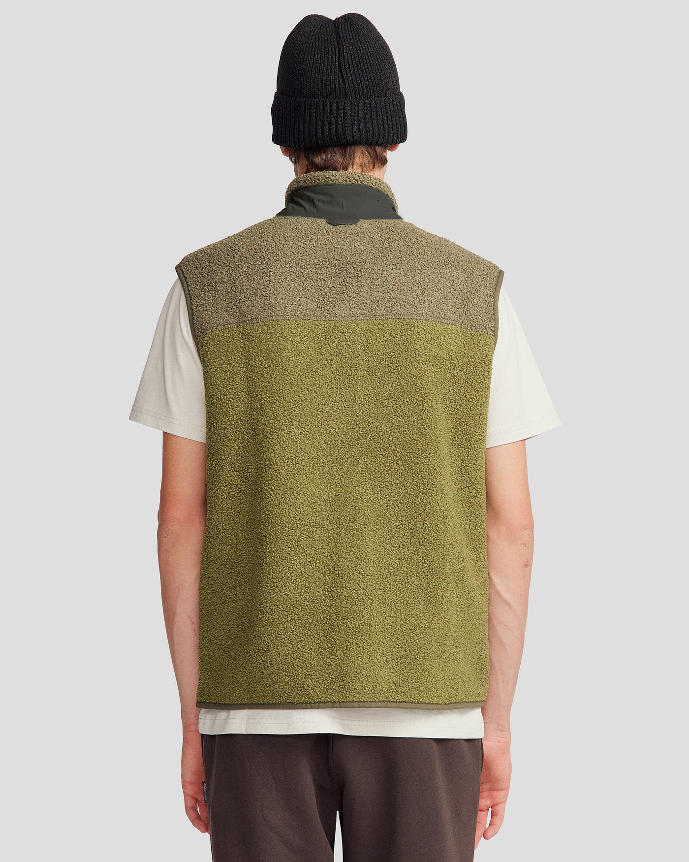 b0926_onb_co_z_high_pile_mens_vest_d_1744693878000