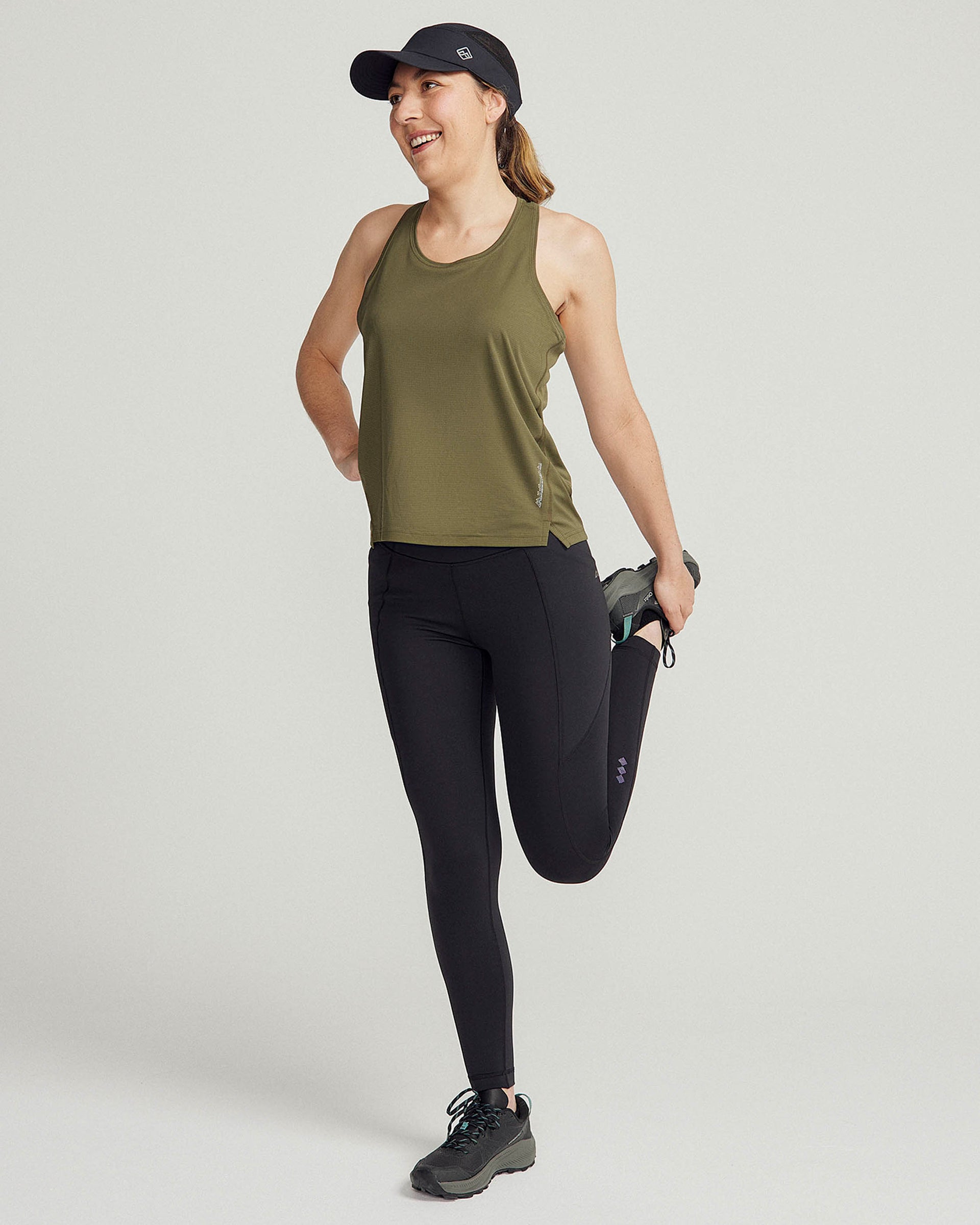 b0935_o4w_womens_seeker_winter_leggings_b_1743629140000
