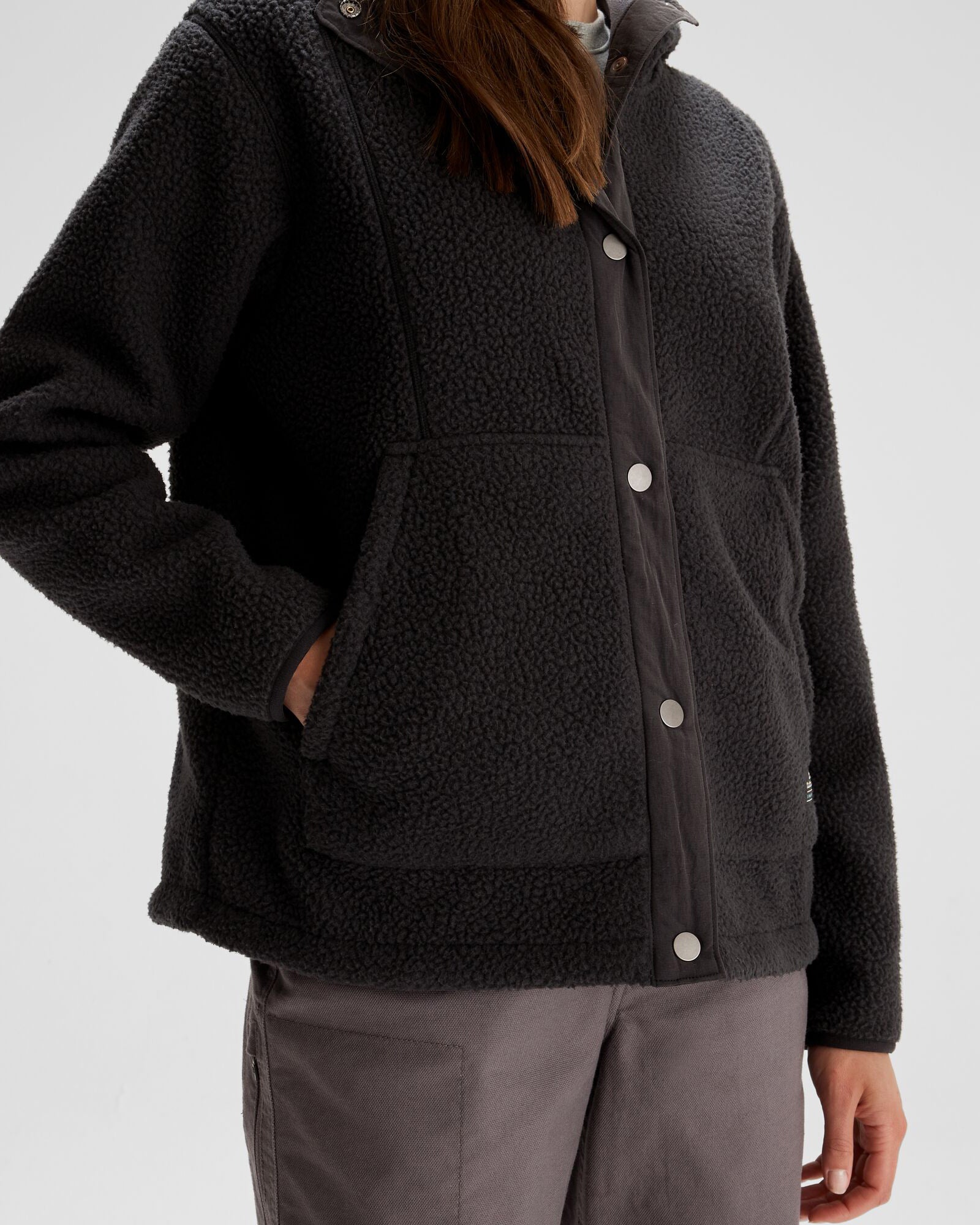 b0960_902_co_z_high_pile_womens_hooded_jacket_v2_e_1743632532000