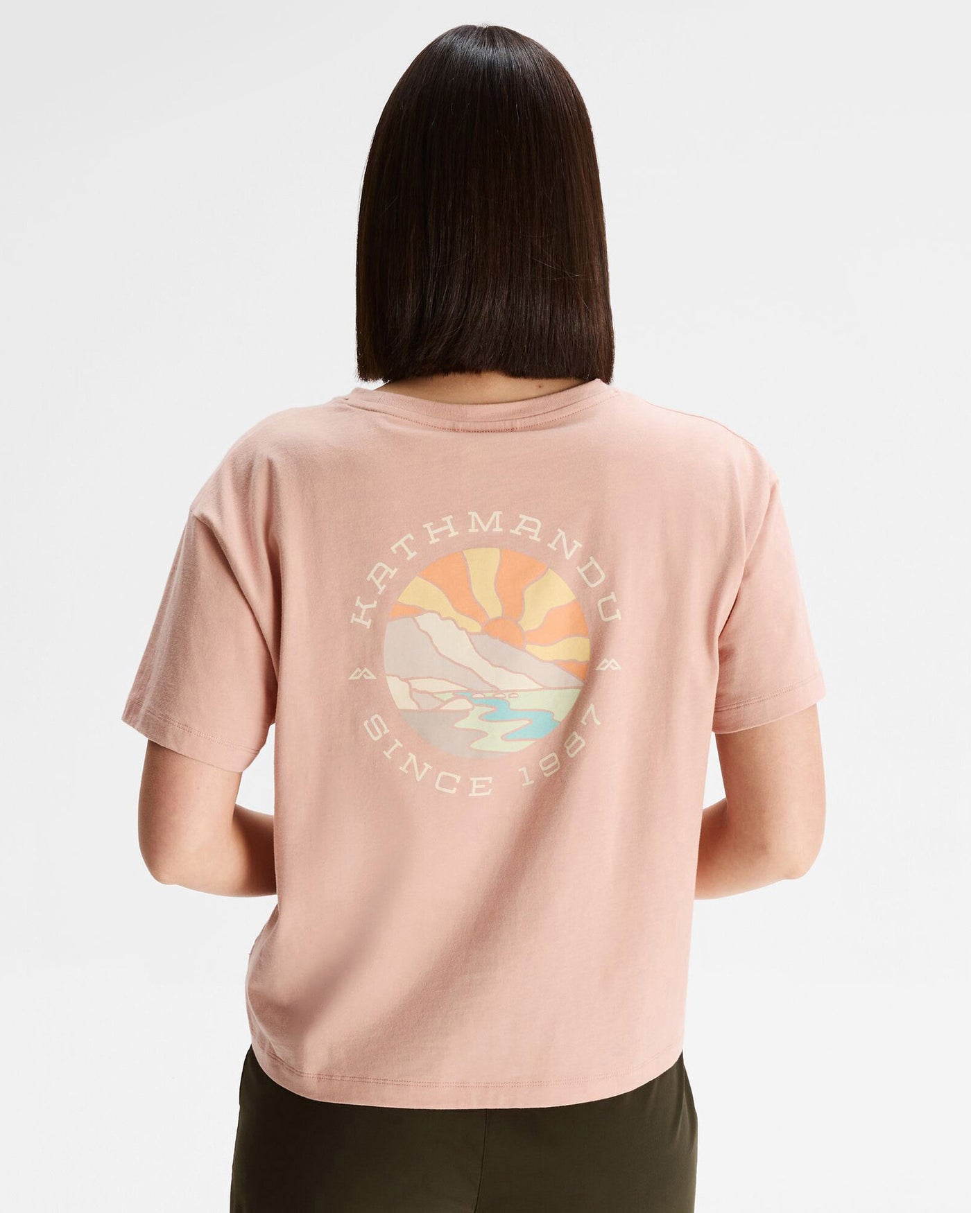 b0994_nz0_womens_sunburst_logo_organic_cotton_short_sleeve_te_c_1743632430000