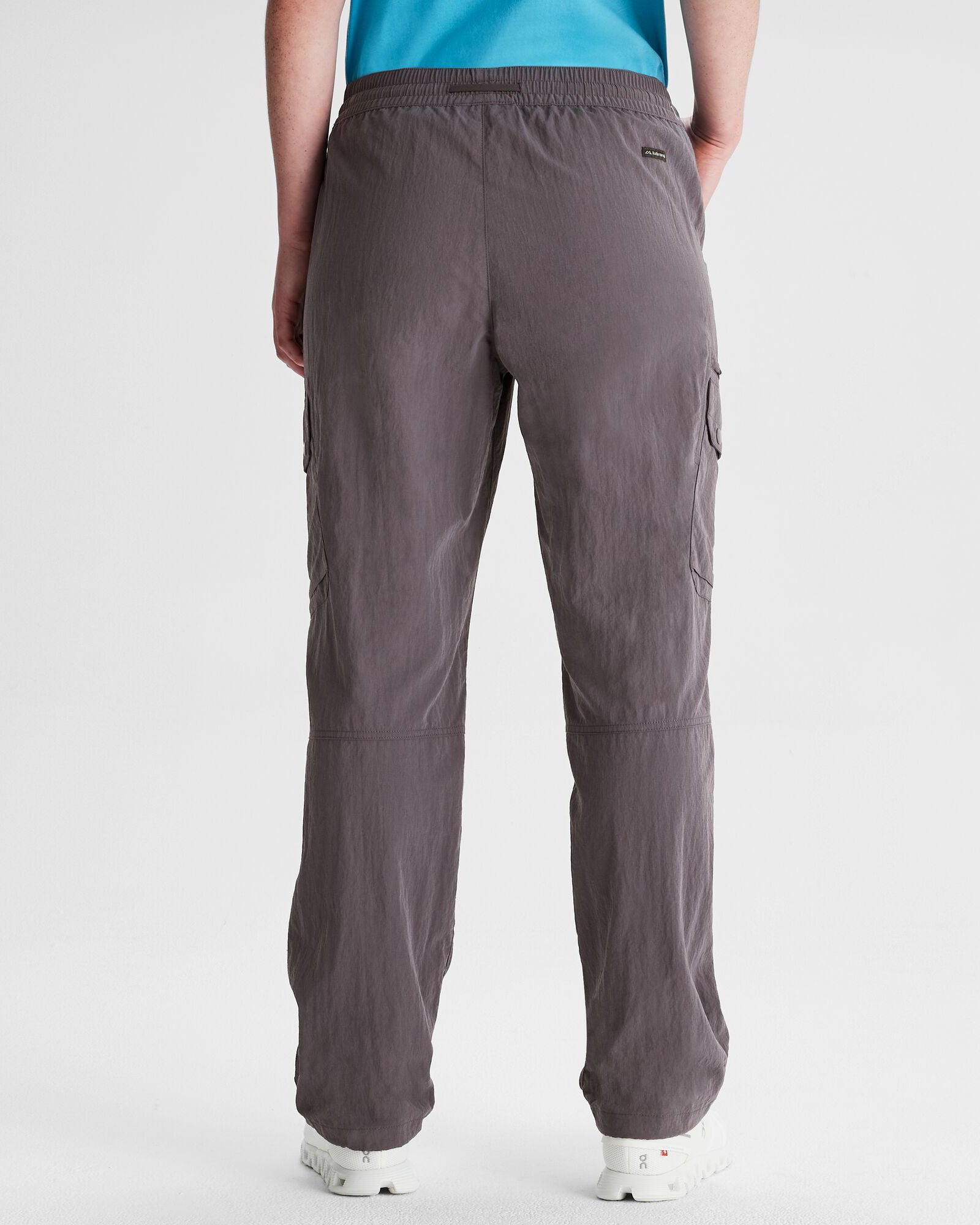 b1000_o52_evry_day_womens_cargo_pants_c_1743632369000
