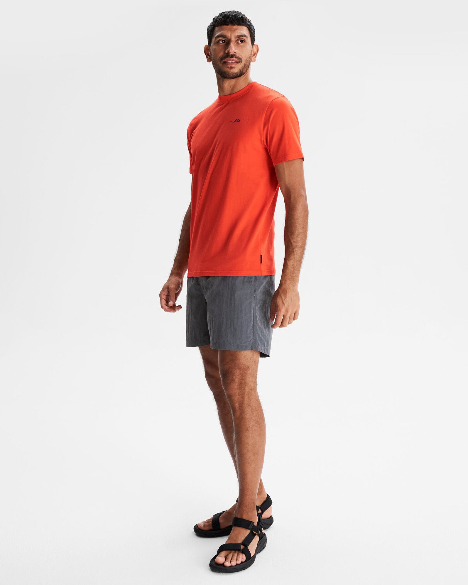 b1134_oi7_mountain_rays_mens_organic_cotton_short_sleeve_tee_b_1743632126000